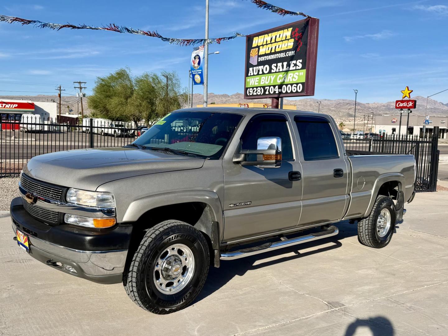 2002 Charcoal /grey Chevrolet Silverado 2500HD Crew Cab Long Bed 4WD (1GCHK23U92F) with an 6.0L V8 OHV 16V engine, located at 2190 Hwy 95, Bullhead City, AZ, 86442, (928) 704-0060, 0.000000, 0.000000 - 2002 Chevrolet Silverado crew cab short bed 4x4. Brand new tires . completelyt serviced. power windows, locks, tilt cruise. bedliner. tow package. 2500 series 6.0 engine. free and clear arizona title. Only at Dunton Motors. Financing available on approved credit. - Photo#1