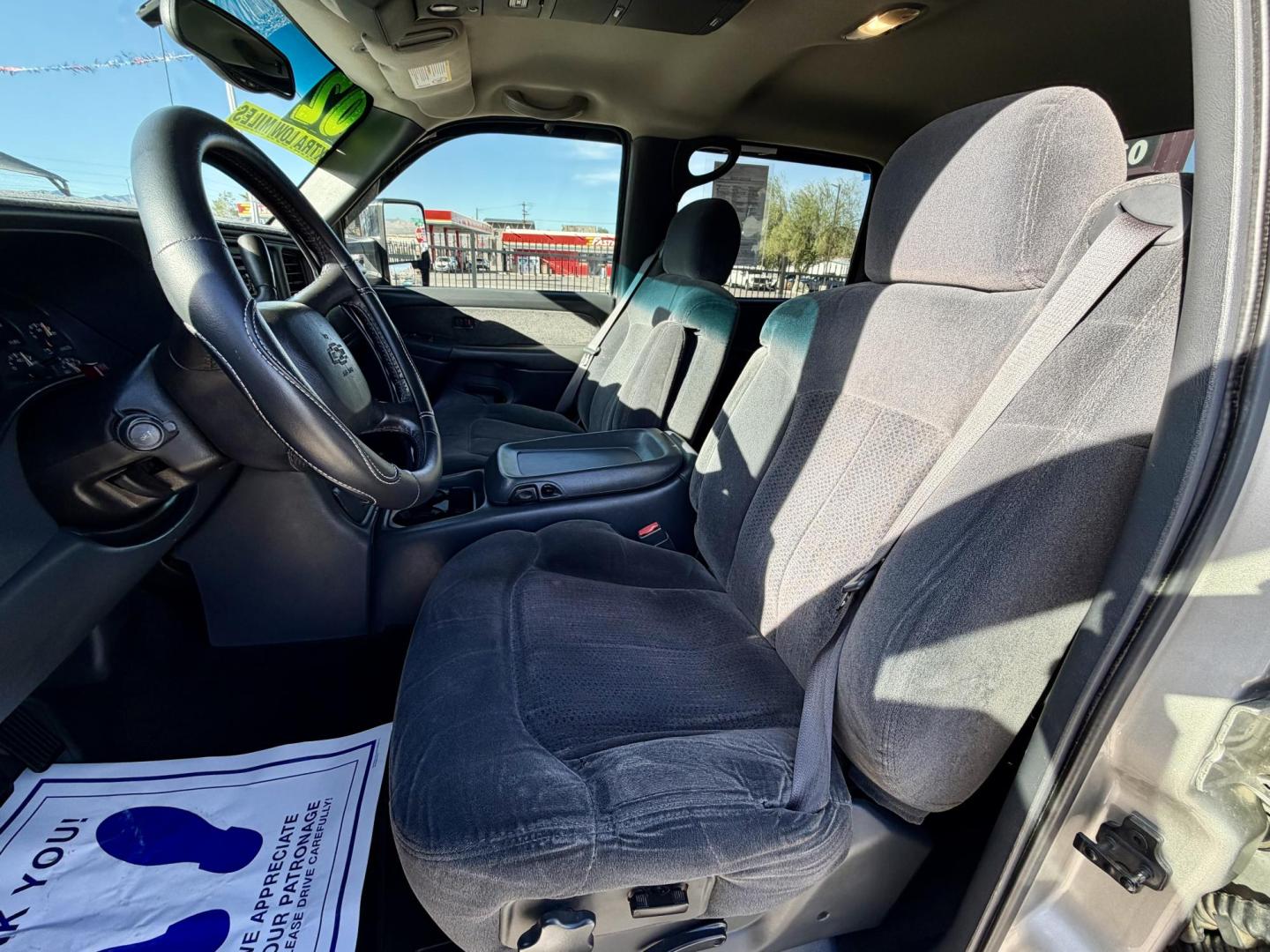 2002 Charcoal /grey Chevrolet Silverado 2500HD Crew Cab Long Bed 4WD (1GCHK23U92F) with an 6.0L V8 OHV 16V engine, located at 2190 Hwy 95, Bullhead City, AZ, 86442, (928) 704-0060, 0.000000, 0.000000 - 2002 Chevrolet Silverado crew cab short bed 4x4. Brand new tires . completelyt serviced. power windows, locks, tilt cruise. bedliner. tow package. 2500 series 6.0 engine. free and clear arizona title. Only at Dunton Motors. Financing available on approved credit. - Photo#13