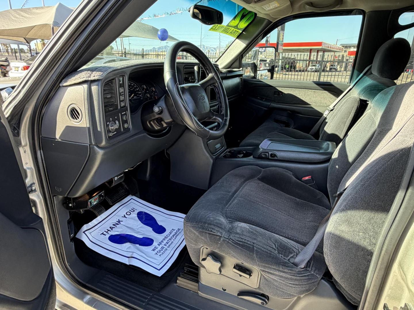 2002 Charcoal /grey Chevrolet Silverado 2500HD Crew Cab Long Bed 4WD (1GCHK23U92F) with an 6.0L V8 OHV 16V engine, located at 2190 Hwy 95, Bullhead City, AZ, 86442, (928) 704-0060, 0.000000, 0.000000 - 2002 Chevrolet Silverado crew cab short bed 4x4. Brand new tires . completelyt serviced. power windows, locks, tilt cruise. bedliner. tow package. 2500 series 6.0 engine. free and clear arizona title. Only at Dunton Motors. Financing available on approved credit. - Photo#16