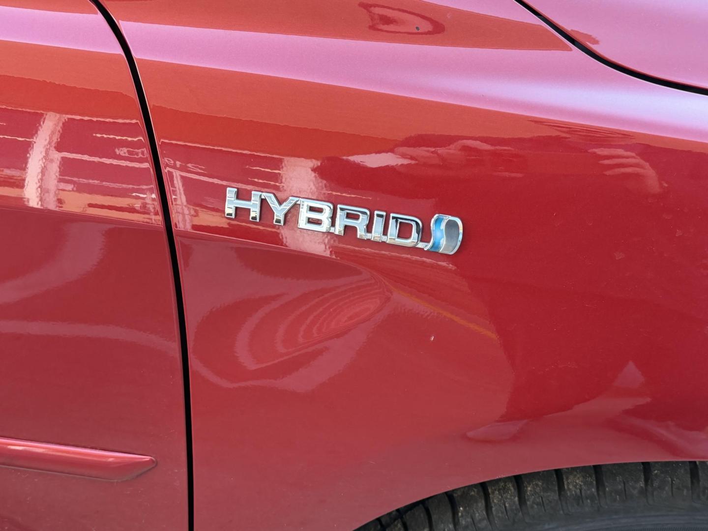 2010 Red /grey Toyota Camry Hybrid Sedan (4T1BB3EK9AU) with an 2.4L L4 DOHC 16V HYBRID engine, located at 2190 Hwy 95, Bullhead City, AZ, 86442, (928) 704-0060, 0.000000, 0.000000 - Photo#8