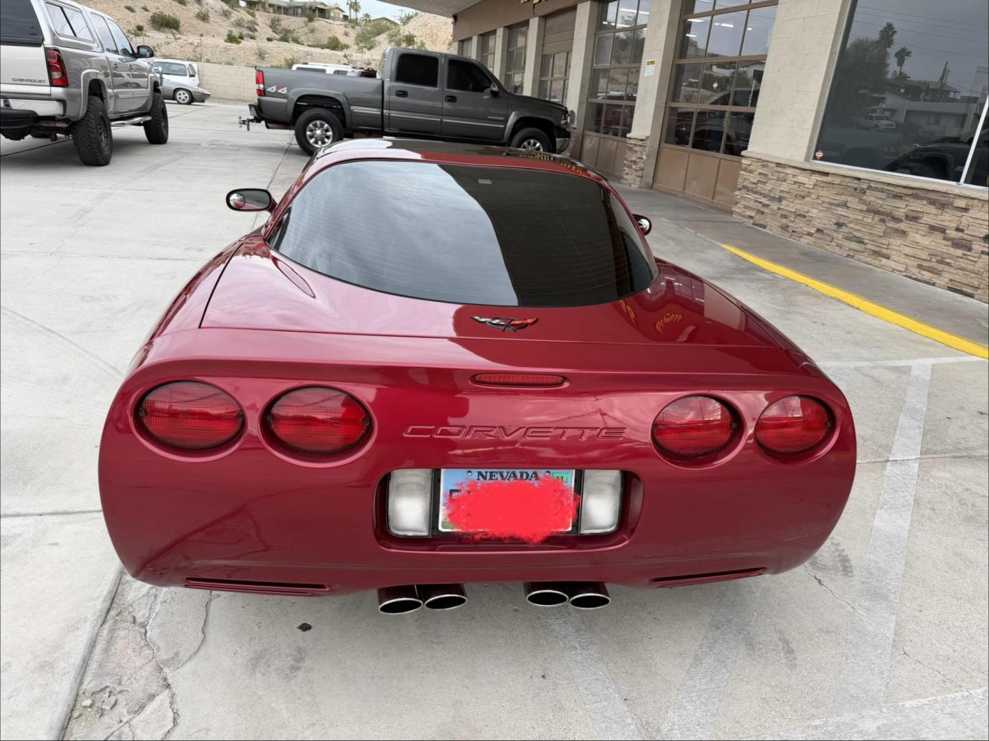 2000 Red /black Chevrolet Corvette Coupe (1G1YY22G5Y5) with an 5.7L V8 OHV 16V engine, located at 2190 Hwy 95, Bullhead City, AZ, 86442, (928) 704-0060, 0.000000, 0.000000 - super super super clean. 2000 Chevrolet Corvette. 2000 automatic. coupe. lots of extras, custom exhaust. 12 disc cd changer, corvette custom cover. Always garaged. custom calipers painted to match. Arizona title. On consignment. - Photo#3