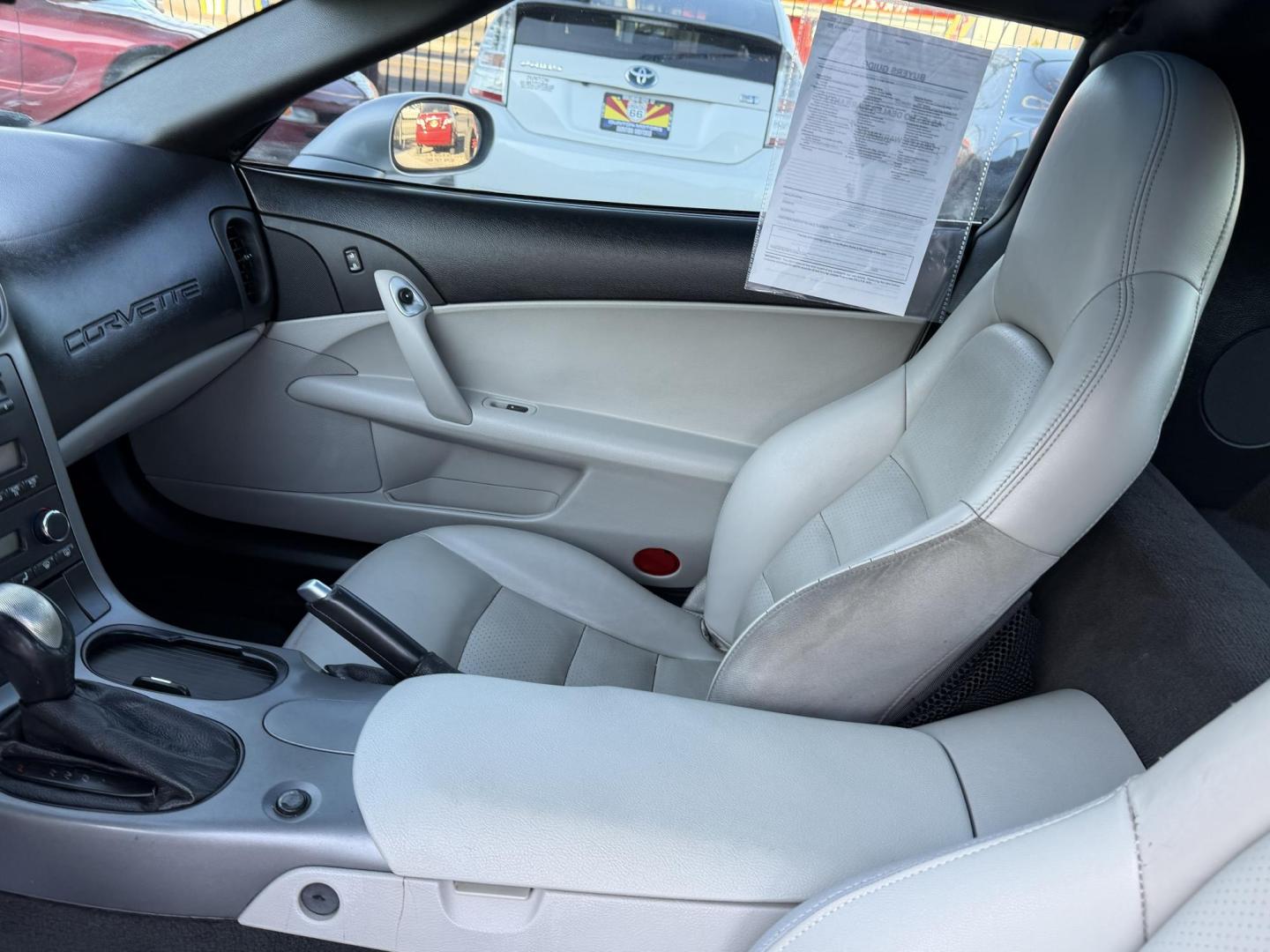 2006 Silver /black Chevrolet Corvette Coupe (1G1YY26U465) with an 6.0L V8 OHV 16V engine, located at 2190 Hwy 95, Bullhead City, AZ, 86442, (928) 704-0060, 0.000000, 0.000000 - on consignment . free and clear Arizona title. super clean . clean carfax. Only 48k miles. automatic trans. glass panel top. 2006 corvette coupe - Photo#3