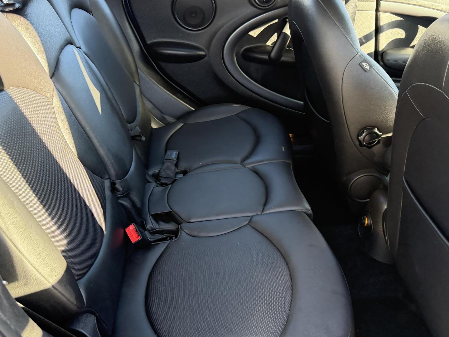 2013 Blue metallic Mini Countryman S ALL4 (WMWZC5C5XDW) with an 1.6L L4 DOHC 16V TURBO engine, located at 2190 Hwy 95, Bullhead City, AZ, 86442, (928) 704-0060, 0.000000, 0.000000 - Photo#9