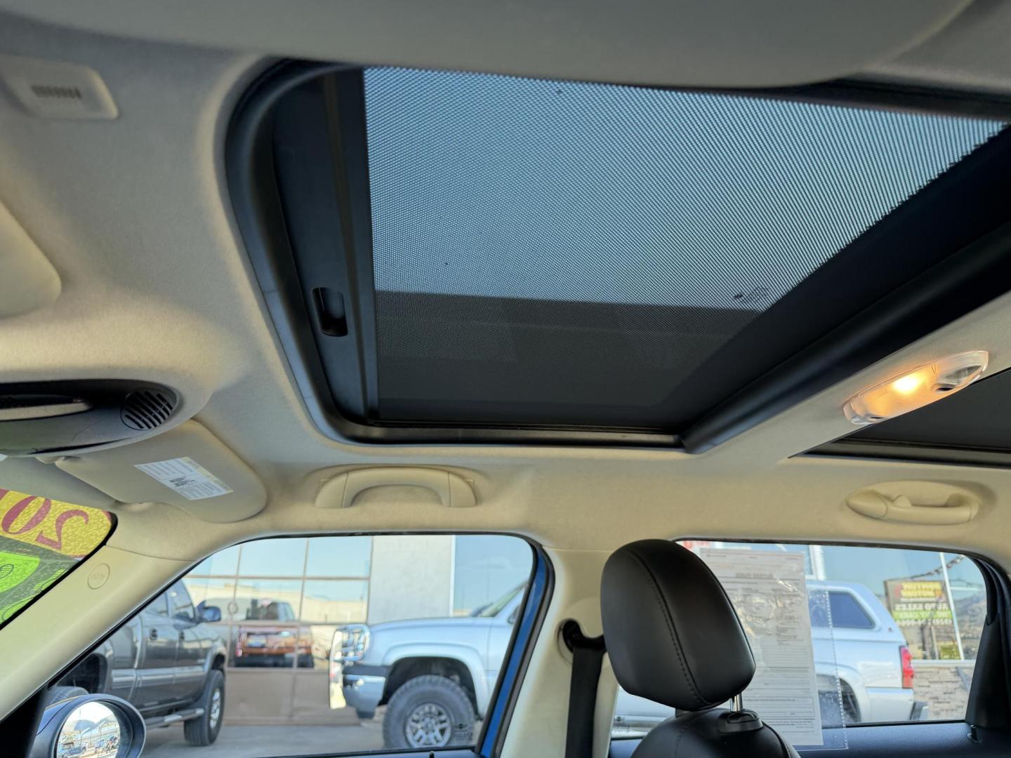 2013 Blue metallic Mini Countryman S ALL4 (WMWZC5C5XDW) with an 1.6L L4 DOHC 16V TURBO engine, located at 2190 Hwy 95, Bullhead City, AZ, 86442, (928) 704-0060, 0.000000, 0.000000 - Photo#11