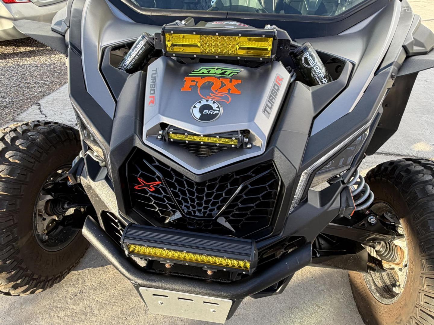 2019 Black Can-Am Maverick X3 X RS Turbo R - (3JBVXAW40KK) , located at 2190 Hwy 95, Bullhead City, AZ, 86442, (928) 704-0060, 0.000000, 0.000000 - 2019 Can Am Maverick x3 turbo R. 3200 miles. ruged radio cab and driver passenger communicaitions, g force helmets included, speakers. mts shocks, amber light bars, mud guards, aces racing oversized seats. light whips, full doors. trailer also available if interested. - Photo#10