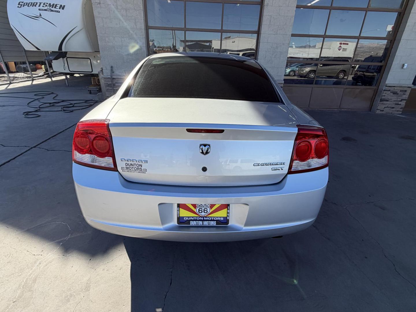 2010 Silver /BLACK Dodge Charger , located at 2190 Hwy 95, Bullhead City, AZ, 86442, (928) 704-0060, 0.000000, 0.000000 - 2012 Dodge Charger SXT. Brand new tires. 3.5 V6 engine. automatic transmission. power windows locks. cold ac. completely serviced. Runs and drives great. free warranty. free carfax . In house financing available. Only at Dunton Motors. - Photo#4