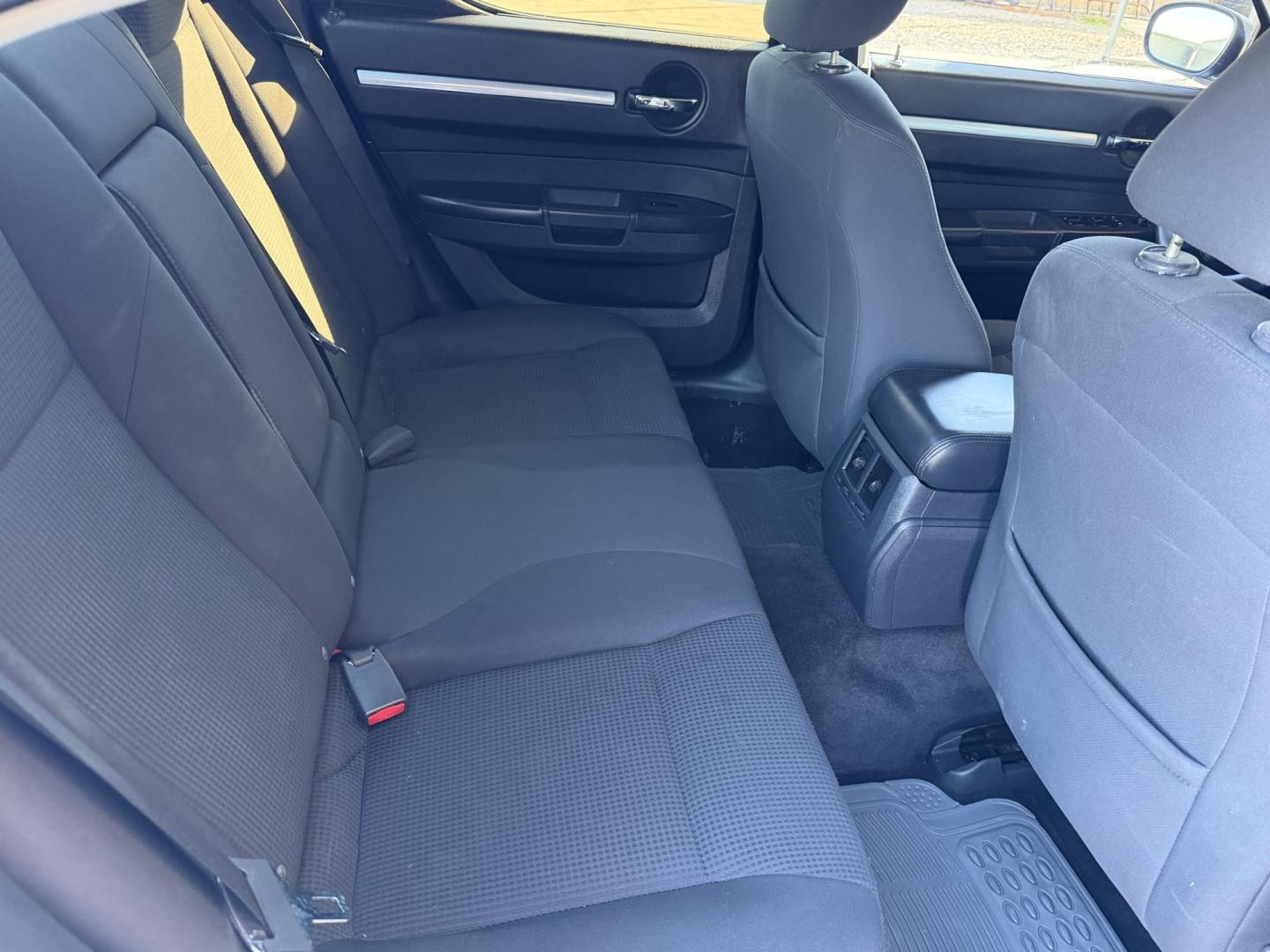 2010 Silver /BLACK Dodge Charger , located at 2190 Hwy 95, Bullhead City, AZ, 86442, (928) 704-0060, 0.000000, 0.000000 - 2012 Dodge Charger SXT. Brand new tires. 3.5 V6 engine. automatic transmission. power windows locks. cold ac. completely serviced. Runs and drives great. free warranty. free carfax . In house financing available. Only at Dunton Motors. - Photo#11