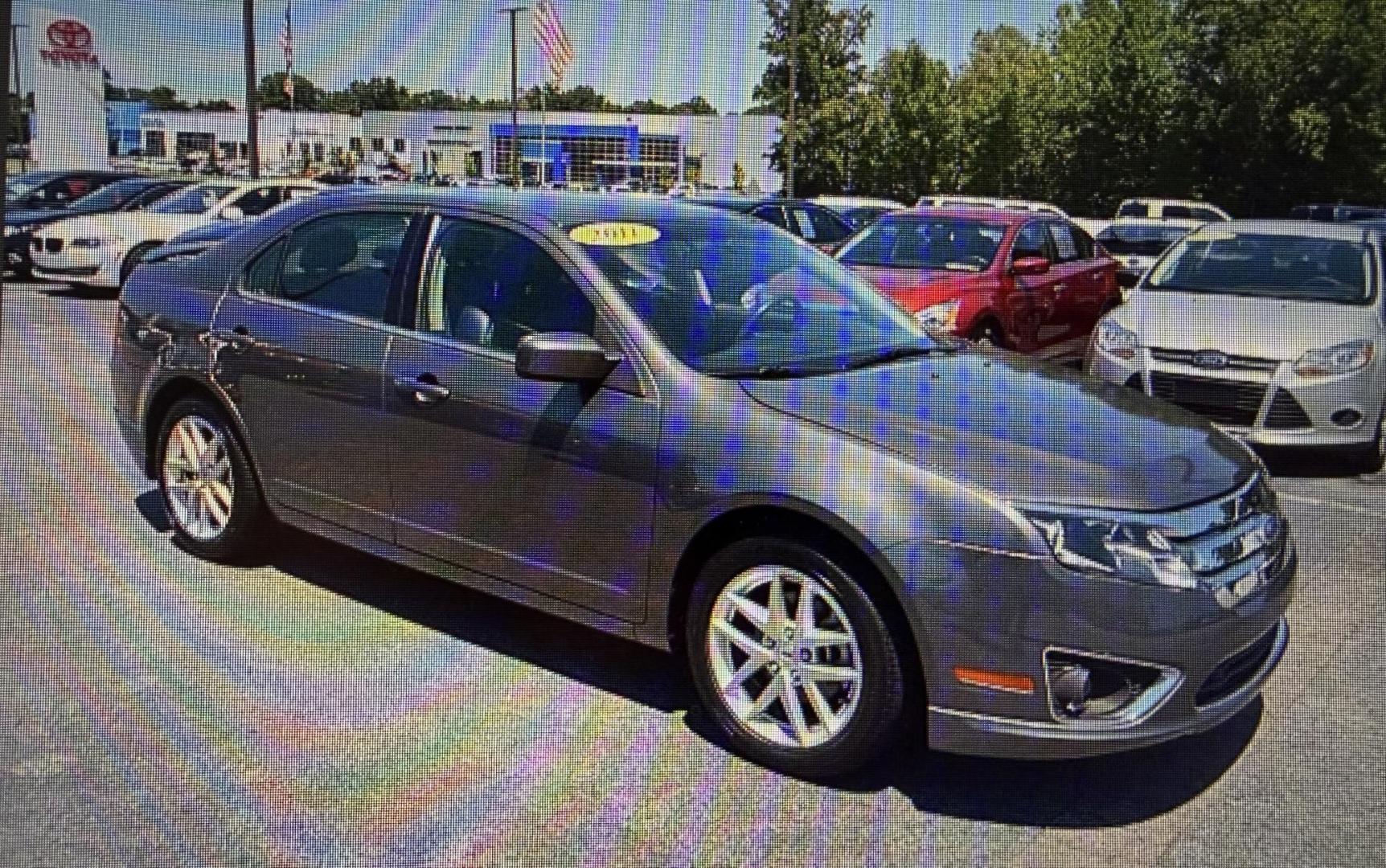2011 Charcoal /black Ford Fusion I4 SE (3FAHP0HA1BR) with an 2.5L L4 DOHC 16V engine, located at 2190 Hwy 95, Bullhead City, AZ, 86442, (928) 704-0060, 0.000000, 0.000000 - Photo#0
