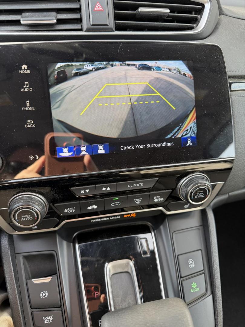 2022 Silver Honda CR-V EX 2WD (5J6RW1H5XNL) with an 1.5L L4 16V DOHC TURBO engine, CVT transmission, located at 2190 Hwy 95, Bullhead City, AZ, 86442, (928) 704-0060, 0.000000, 0.000000 - 2022 Honda CR-V EX. *1 owner , only 14k miles so many features. 1.4 turbo engine 28-34 MPG. . this car is fully loaded. Accident Avoidance Systems Adaptive Cruise Control,Alloy Wheels,Android ,AutoAnti-Theft System,Apple Carpplay ,Auto Start/Stop,Blind Spot Warning,Bluetooth,Braking Assist,Connecte - Photo#12