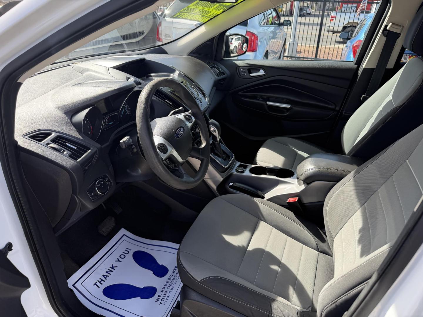 2013 White Ford Escape SE AWD (1FMCU9GX1DU) with an 1.6L L4 DOHC 16V engine, 6-Speed Automatic transmission, located at 2190 Hwy 95, Bullhead City, AZ, 86442, (928) 704-0060, 0.000000, 0.000000 - Photo#6