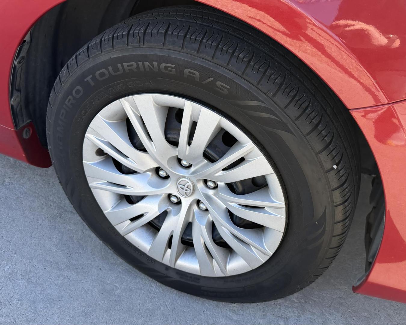 2012 Red Toyota Camry SE (4T4BF1FK7CR) with an 2.5L L4 DOHC 16V engine, 6-Speed Automatic transmission, located at 2190 Hwy 95, Bullhead City, AZ, 86442, (928) 704-0060, 0.000000, 0.000000 - Photo#11