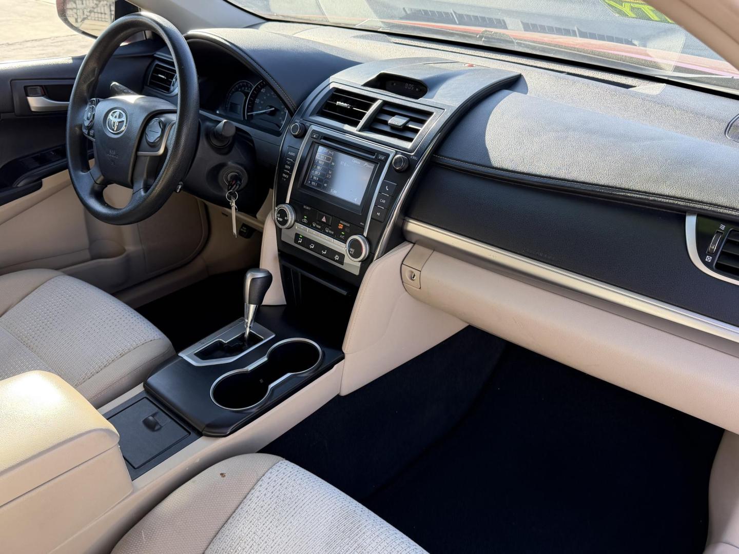 2012 Red Toyota Camry SE (4T4BF1FK7CR) with an 2.5L L4 DOHC 16V engine, 6-Speed Automatic transmission, located at 2190 Hwy 95, Bullhead City, AZ, 86442, (928) 704-0060, 0.000000, 0.000000 - Photo#12