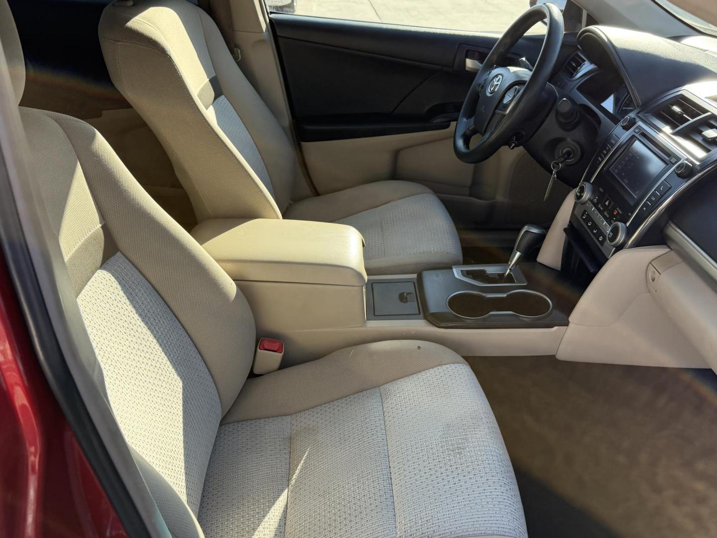 2012 Red Toyota Camry SE (4T4BF1FK7CR) with an 2.5L L4 DOHC 16V engine, 6-Speed Automatic transmission, located at 2190 Hwy 95, Bullhead City, AZ, 86442, (928) 704-0060, 0.000000, 0.000000 - Photo#14