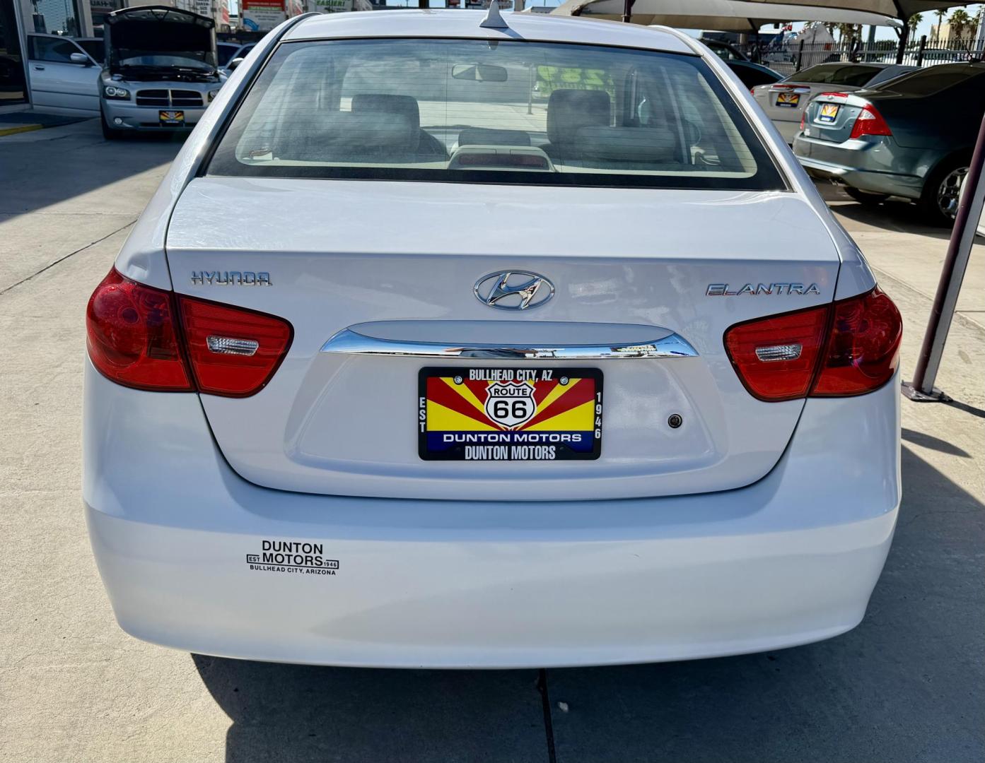 2010 White Hyundai Elantra GLS (KMHDU4AD1AU) with an 2.0L L4 DOHC 16V engine, located at 2190 Hwy 95, Bullhead City, AZ, 86442, (928) 704-0060, 0.000000, 0.000000 - Photo#3