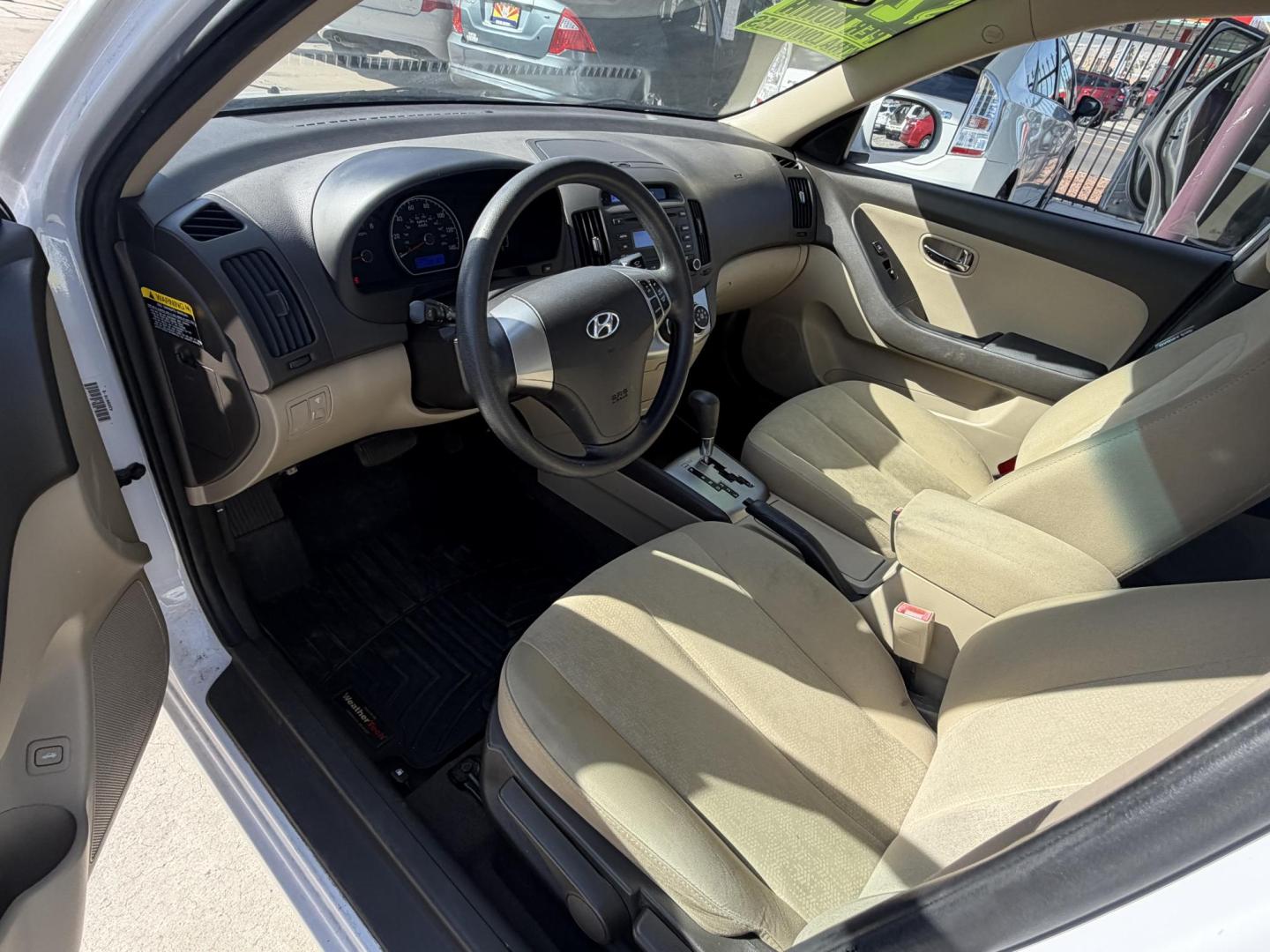 2010 White Hyundai Elantra GLS (KMHDU4AD1AU) with an 2.0L L4 DOHC 16V engine, located at 2190 Hwy 95, Bullhead City, AZ, 86442, (928) 704-0060, 0.000000, 0.000000 - Photo#7