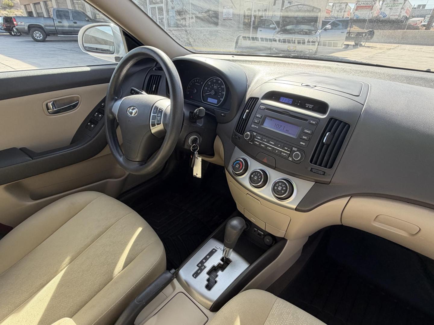 2010 White Hyundai Elantra GLS (KMHDU4AD1AU) with an 2.0L L4 DOHC 16V engine, located at 2190 Hwy 95, Bullhead City, AZ, 86442, (928) 704-0060, 0.000000, 0.000000 - Photo#9