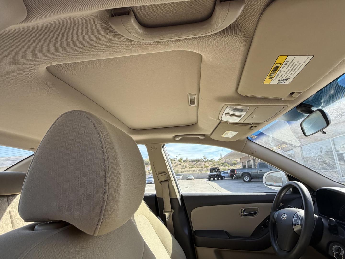 2010 White Hyundai Elantra GLS (KMHDU4AD1AU) with an 2.0L L4 DOHC 16V engine, located at 2190 Hwy 95, Bullhead City, AZ, 86442, (928) 704-0060, 0.000000, 0.000000 - Photo#10