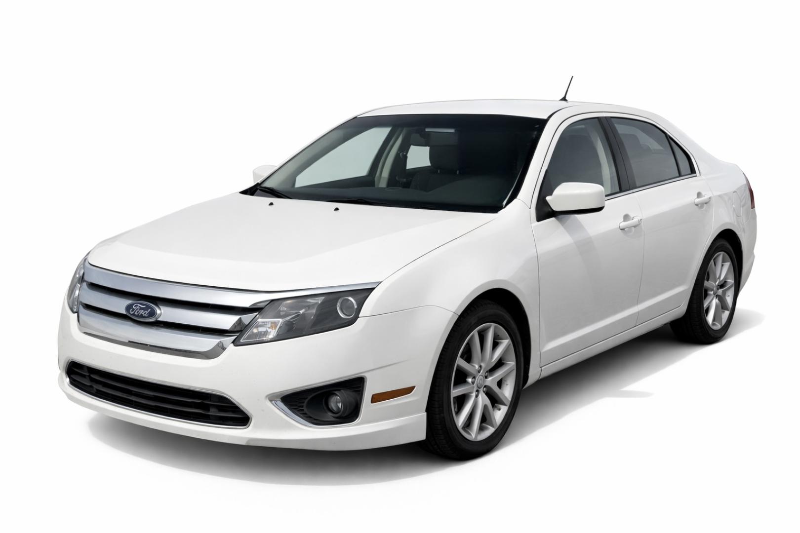 2012 White Ford Fusion SEL (3FAHP0JG6CR) with an 3.0L V6 DOHC 24V engine, located at 2190 Hwy 95, Bullhead City, AZ, 86442, (928) 704-0060, 0.000000, 0.000000 - Photo#0