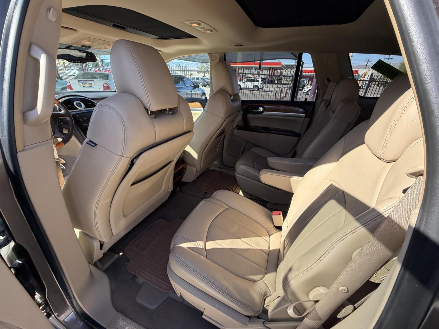 2008 Gold metallic Buick Enclave CXL , located at 2190 Hwy 95, Bullhead City, AZ, 86442, (928) 704-0060, 0.000000, 0.000000 - Photo#11