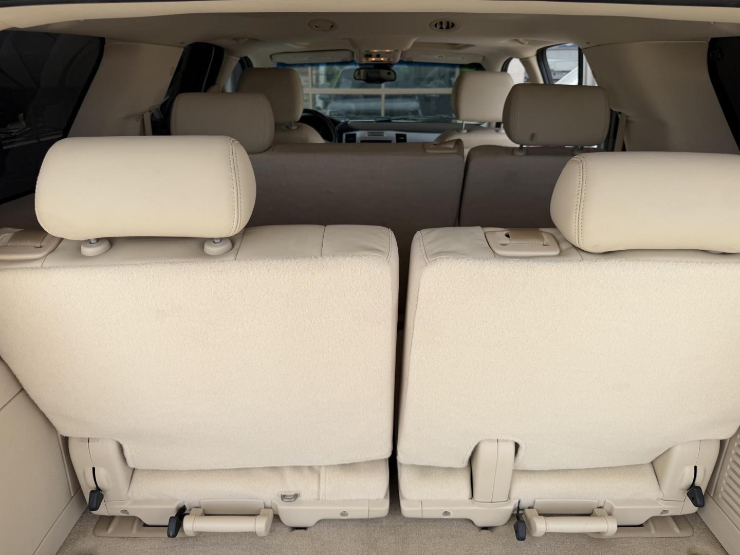 2008 White Cadillac Escalade 2WD (1GYEC63868R) with an 6.2L V8 OHV 16V engine, 6-Speed Automatic Overdrive transmission, located at 2190 Hwy 95, Bullhead City, AZ, 86442, (928) 704-0060, 0.000000, 0.000000 - 2008 Cadillac Escalade. * 1 owner. 3rd row seating. Leather loaded, Moonroof. tow package. top of the line 1 owner. . Michelin tires. financing available. Free carfax Free warranty. - Photo#6