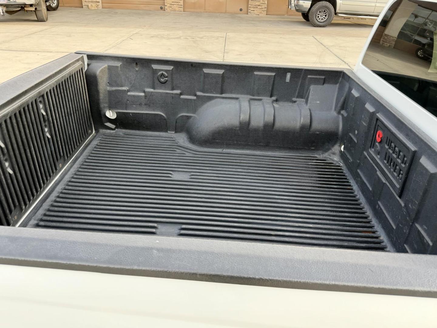 2006 White Chevrolet Colorado LT1 Crew Cab 2WD (1GCCS138268) with an 2.8L L4 DOHC 16V engine, 4-Speed Automatic Overdrive transmission, located at 2190 Hwy 95, Bullhead City, AZ, 86442, (928) 704-0060, 0.000000, 0.000000 - coming soon !!!!! in the middle of servicing and detailing. Brand new tires ordered. great running little truck. lots of new parts. ice cold a/c. free warranty. In house financing available. - Photo#9
