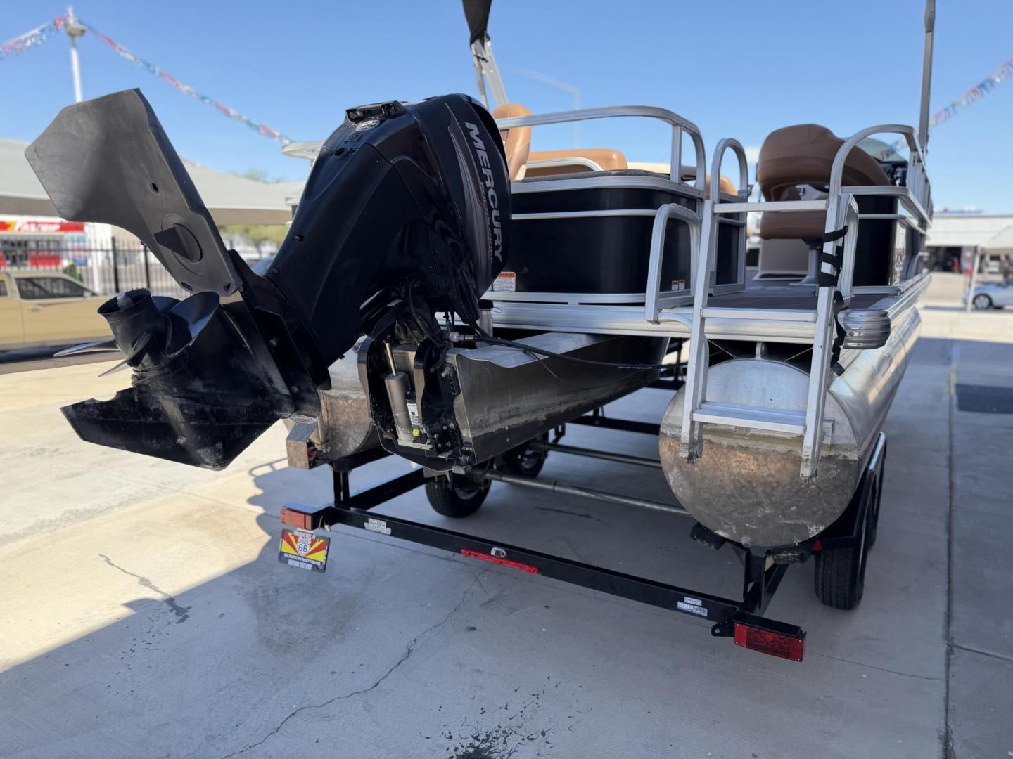 2016 sun Tracker 20 DXL fishin barge , located at 2190 Hwy 95, Bullhead City, AZ, 86442, (928) 704-0060, 0.000000, 0.000000 - On consignment. 2016 Sun Tracker 20ft fishin barge. Super clean. recently serviced. livewill fish finder, bimini top. full enclosed cover included. runs great. extra seating. 60 hp mercruiser 4 stroke engine. pole holders.4 seperate chairs. removeable table. full custom boat cover. elderly owned. f - Photo#6
