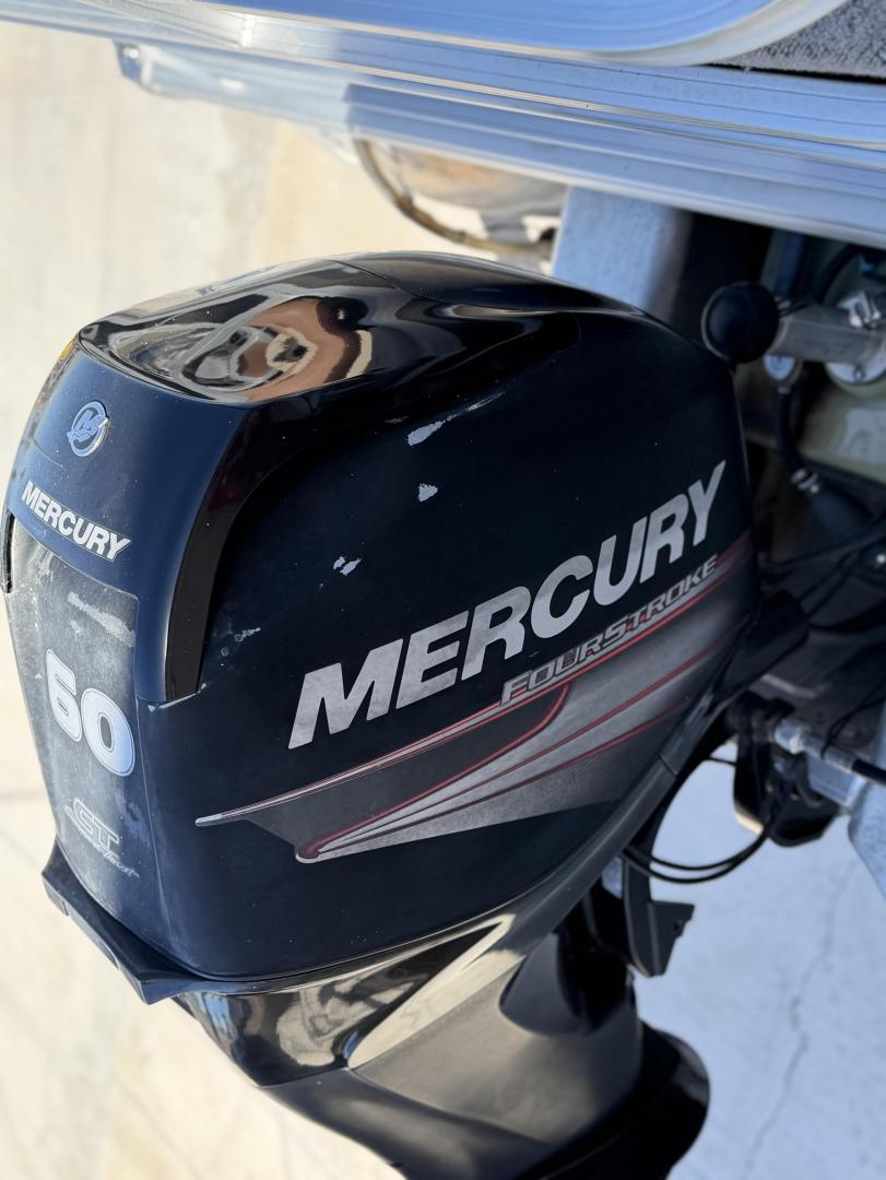 2016 sun Tracker 20 DXL fishin barge , located at 2190 Hwy 95, Bullhead City, AZ, 86442, (928) 704-0060, 0.000000, 0.000000 - On consignment. 2016 Sun Tracker 20ft fishin barge. Super clean. recently serviced. livewill fish finder, bimini top. full enclosed cover included. runs great. extra seating. 60 hp mercruiser 4 stroke engine. pole holders.4 seperate chairs. removeable table. full custom boat cover. elderly owned. f - Photo#11