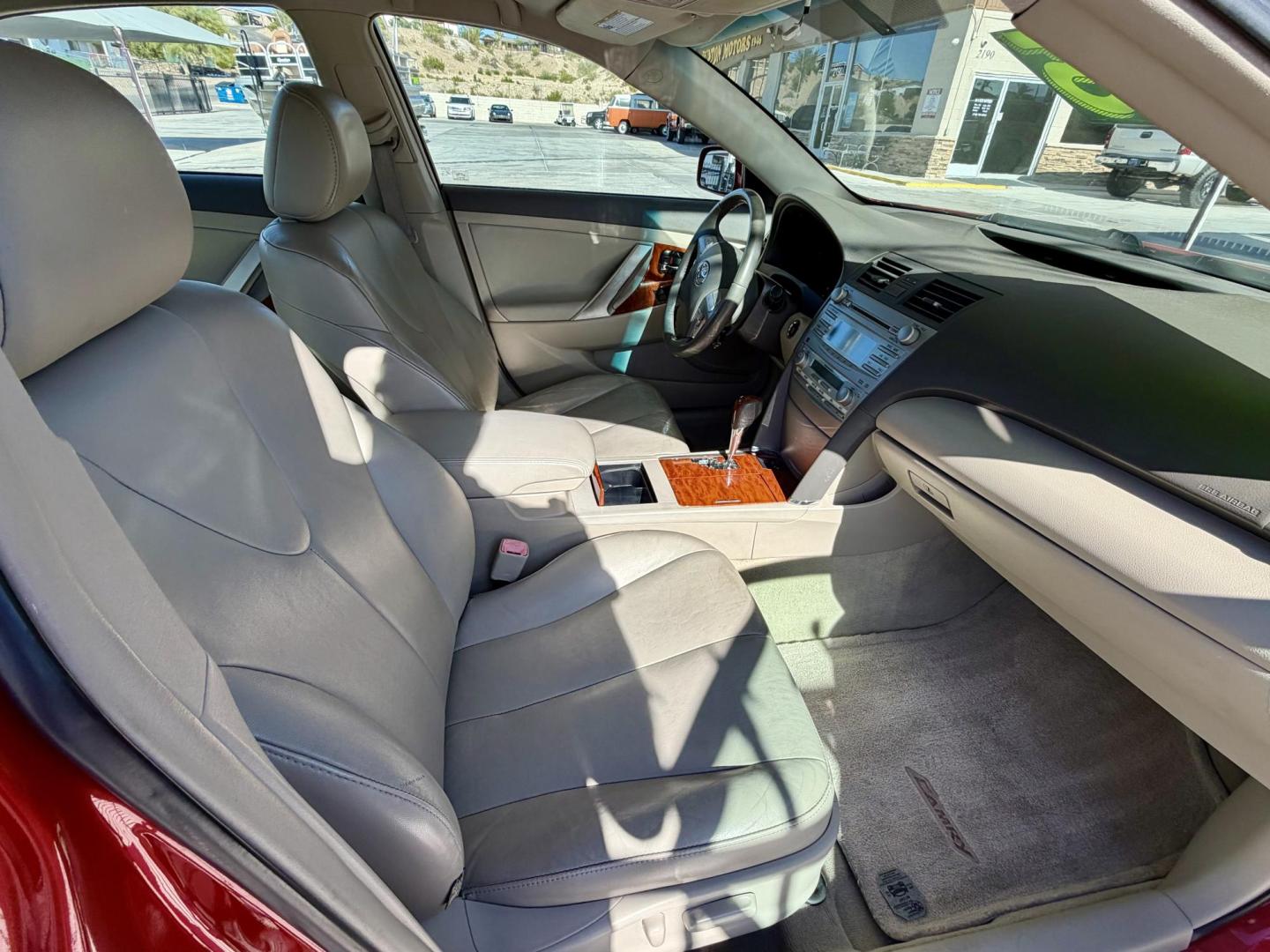 2008 Toyota Camry LE V6 (4T1BK46K08U) with an 3.5L V6 DOHC 24V engine, 6-Speed Automatic Overdrive transmission, located at 2190 Hwy 95, Bullhead City, AZ, 86442, (928) 704-0060, 0.000000, 0.000000 - 1 owner * 2008 Toyota Camry LE V6 - Photo#8