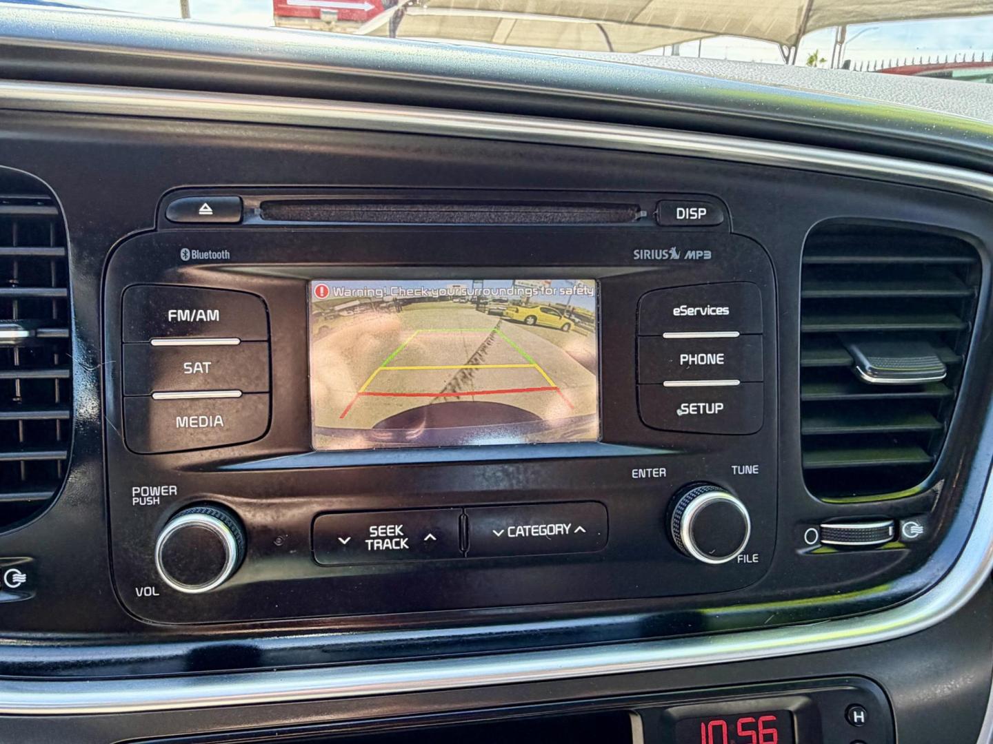 2014 Kia Optima LX (KNAGM4A73E5) with an 2.4L L4 DOHC 16V engine, 6-Speed Automatic transmission, located at 2190 Hwy 95, Bullhead City, AZ, 86442, (928) 704-0060, 0.000000, 0.000000 - Photo#6