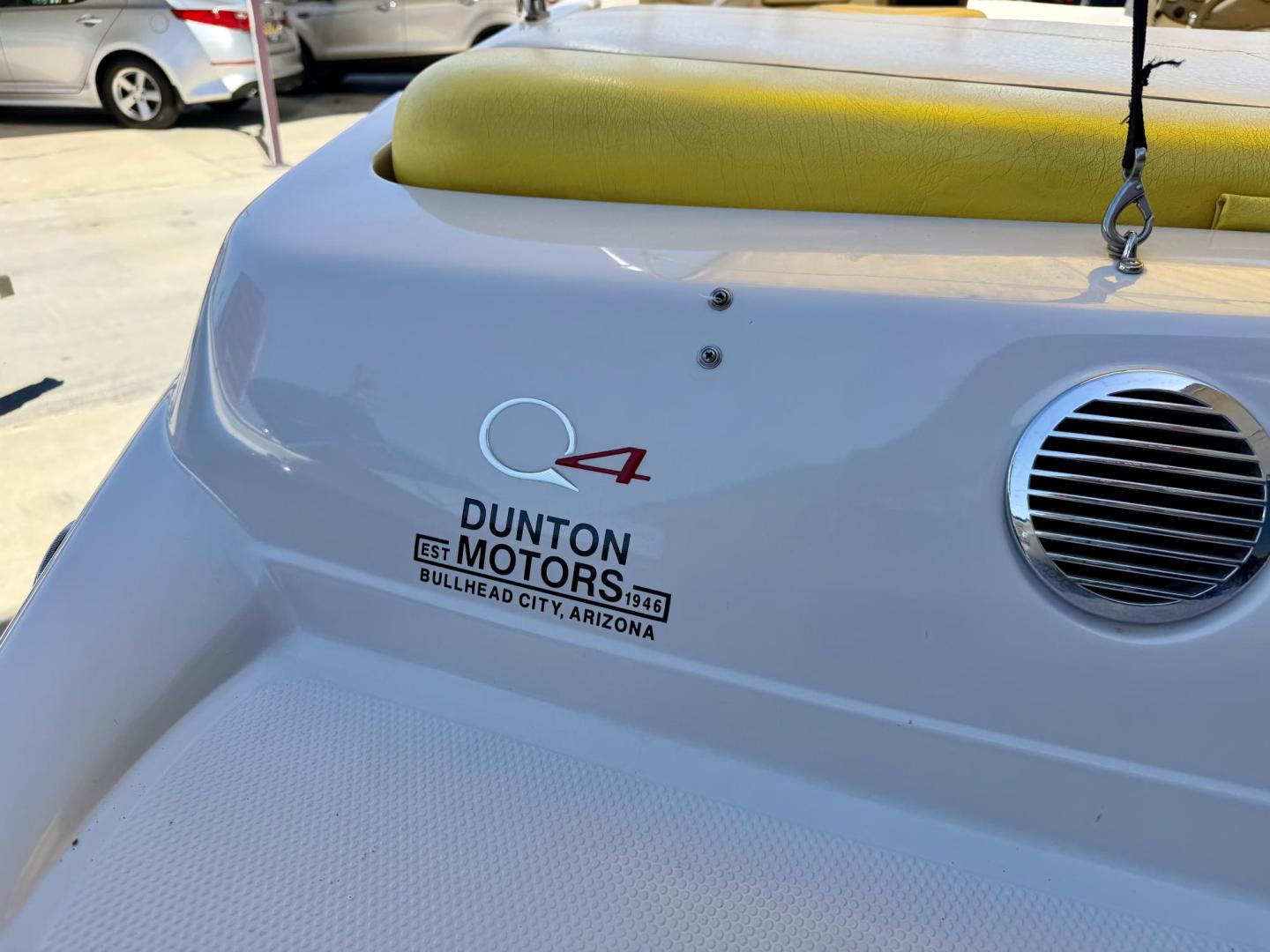 2005 Yellow Tahoe Q4 , located at 2190 Hwy 95, Bullhead City, AZ, 86442, (928) 704-0060, 0.000000, 0.000000 - Super clean 1 owner Tahoe boat . Q 4 model . Only only 80 hours - Photo#14