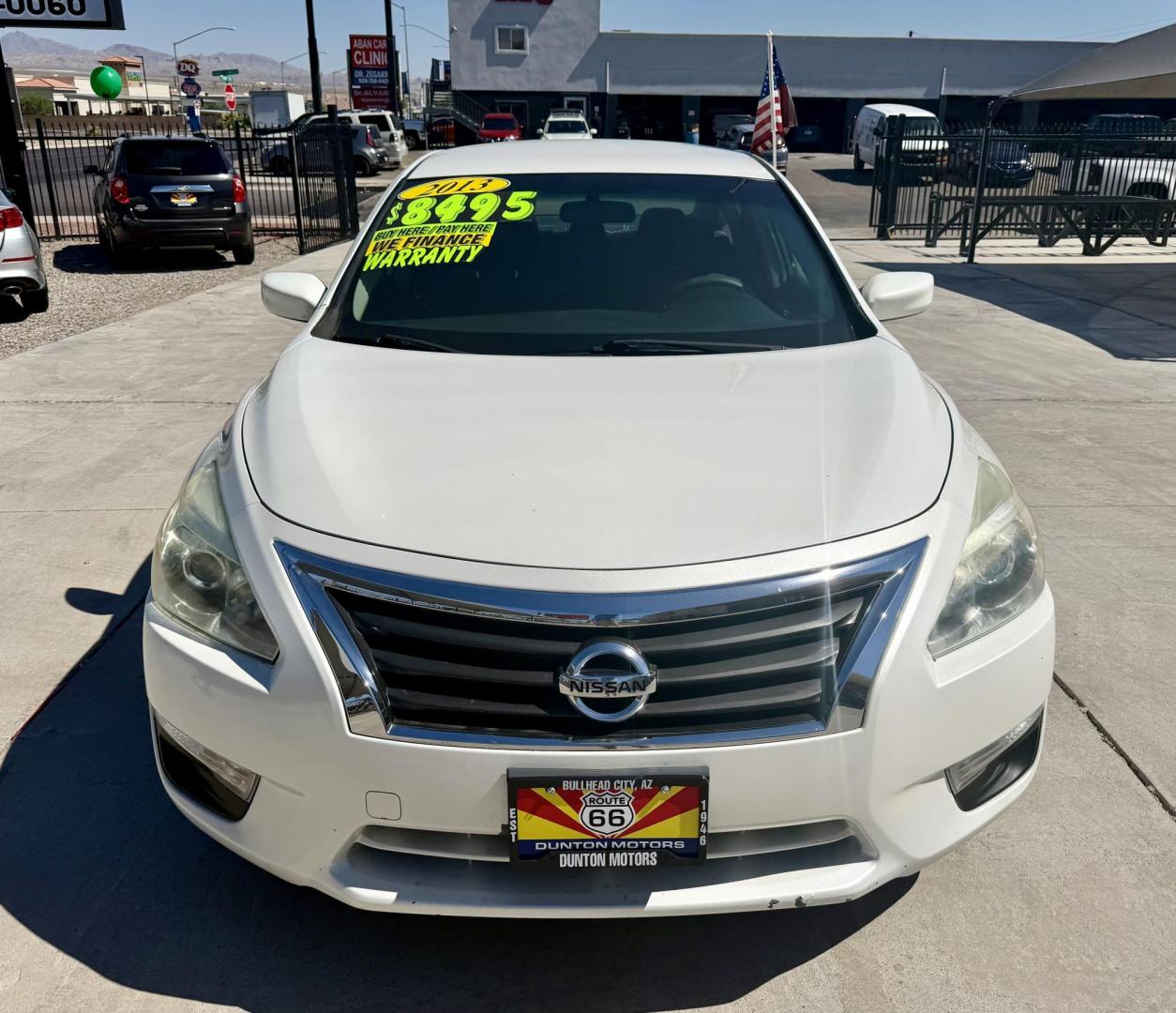 2013 White Nissan Altima 2.5 S (1N4AL3AP0DC) with an 2.5L L4 DOHC 16V engine, located at 2190 Hwy 95, Bullhead City, AZ, 86442, (928) 704-0060, 0.000000, 0.000000- Photo#1
