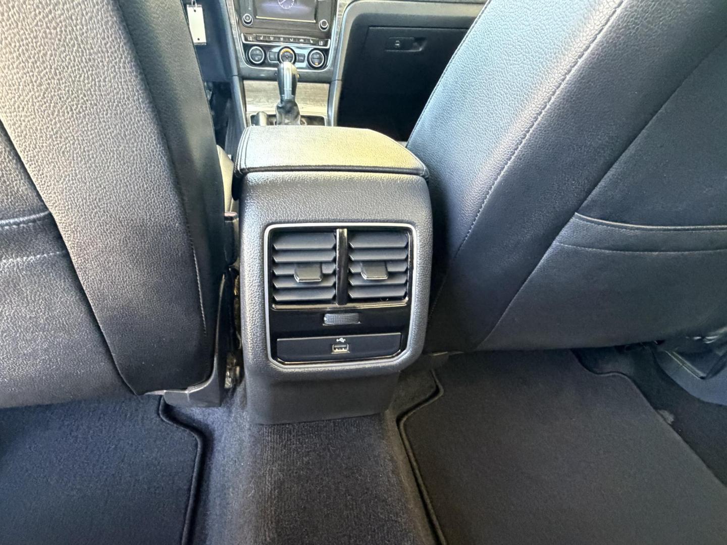 2016 Volkswagen Passat SE PZEV 6A w/ Sunroof & Nav (1VWBT7A3XGC) with an 1.8L L4 TURBO DIESEL engine, 6A transmission, located at 2190 Hwy 95, Bullhead City, AZ, 86442, (928) 704-0060, 0.000000, 0.000000 - *1 owner only 73k miles. leather loaded. free warranty free carfax. moonroof. keyless entry, bluetooth backup camera. up to 38 MPG. - Photo#9