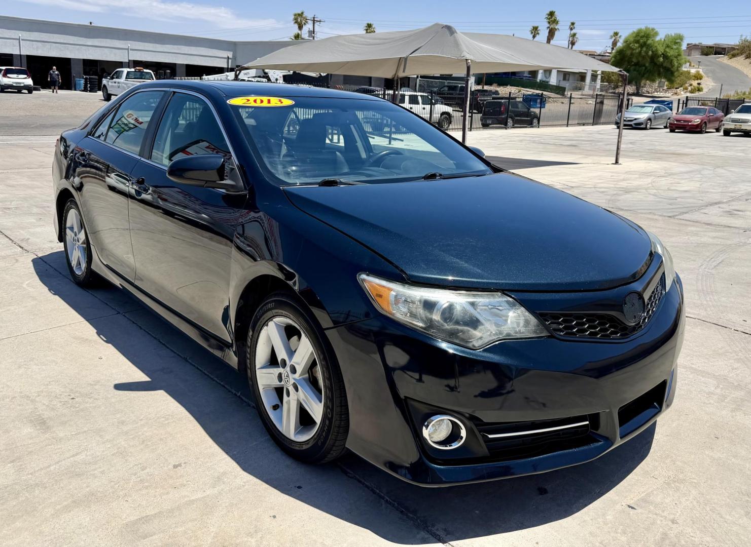 2013 Black Toyota Camry SE (4T1BF1FK3DU) with an 2.5L L4 DOHC 16V engine, 6-Speed Automatic transmission, located at 2190 Hwy 95, Bullhead City, AZ, 86442, (928) 704-0060, 0.000000, 0.000000 - Photo#1