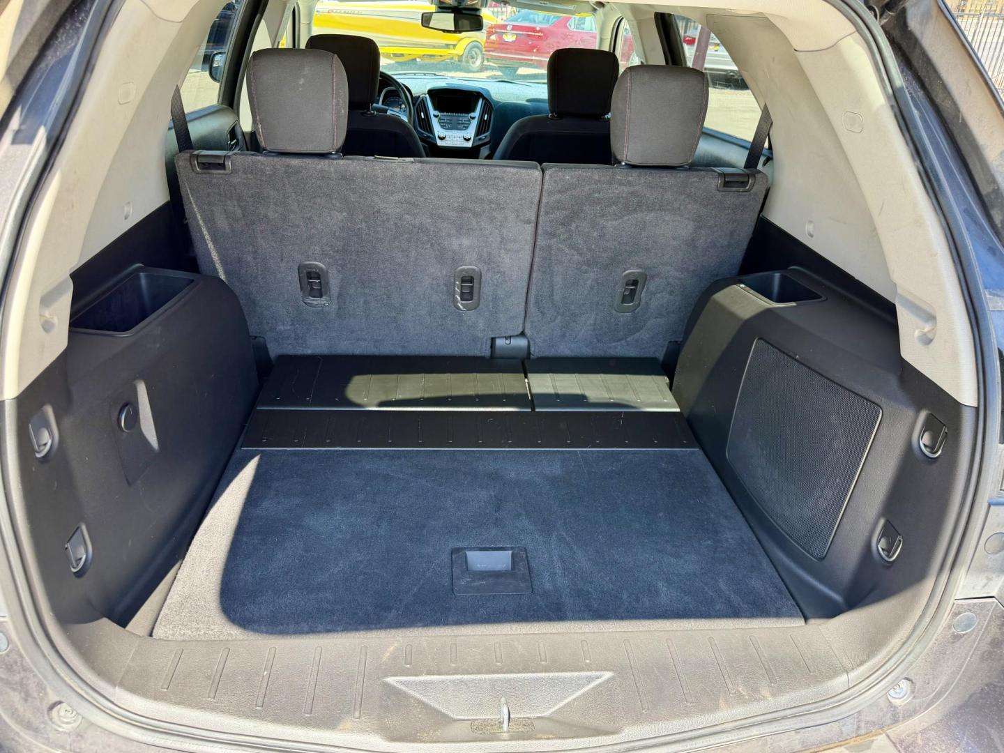 2013 /charcoal Chevrolet Equinox 1LT AWD (2GNFLEEK7D6) with an 2.4L L4 DOHC 16V engine, 6-Speed Automatic transmission, located at 2190 Hwy 95, Bullhead City, AZ, 86442, (928) 704-0060, 0.000000, 0.000000 - completely serviced. brand new tires. warranty. we finance. - Photo#6