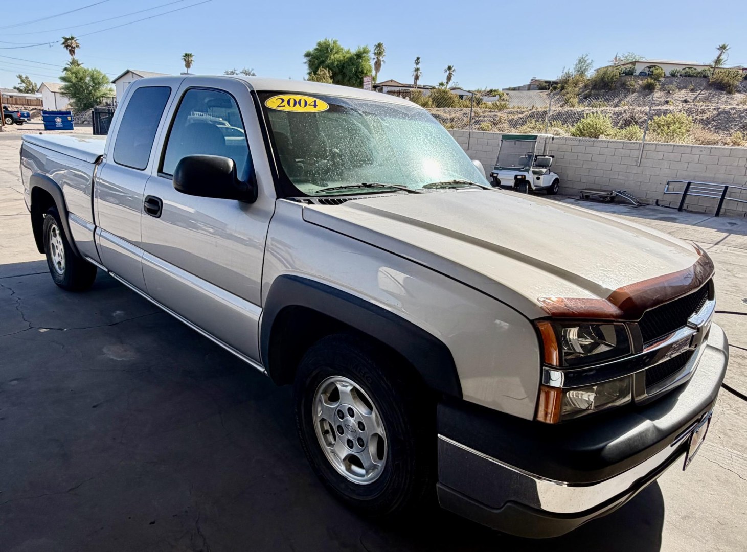 2004 Bronze Chevrolet Silverado 1500 Ext. Cab Long Bed 2WD (2GCEC19V741) with an 4.8L V8 OHV 16V engine, 4-Speed Automatic Overdrive transmission, located at 2190 Hwy 95, Bullhead City, AZ, 86442, (928) 704-0060, 0.000000, 0.000000 - Super clean tow package tonneau cover great running truck power windows locks cold ac- Photo#0