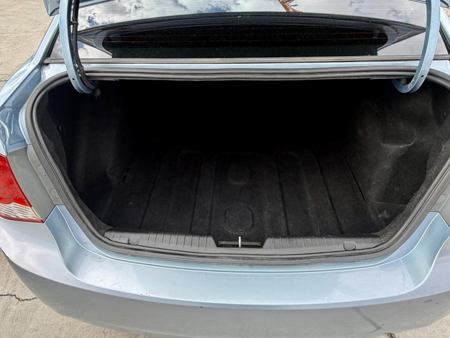 2011 sky blue /grey Chevrolet Cruze LT , located at 2190 Hwy 95, Bullhead City, AZ, 86442, (928) 704-0060, 0.000000, 0.000000 - Photo#9