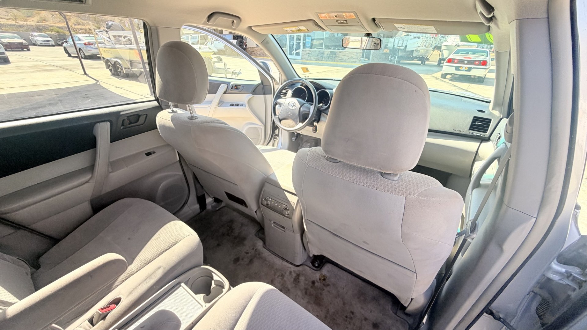 2008 Bronze Toyota Highlander Base 4WD (JTEES41A482) with an 3.5L V6 DOHC 24V engine, 5A OD transmission, located at 2190 Hwy 95, Bullhead City, AZ, 86442, (928) 704-0060, 0.000000, 0.000000 - 3rd row- Photo#5