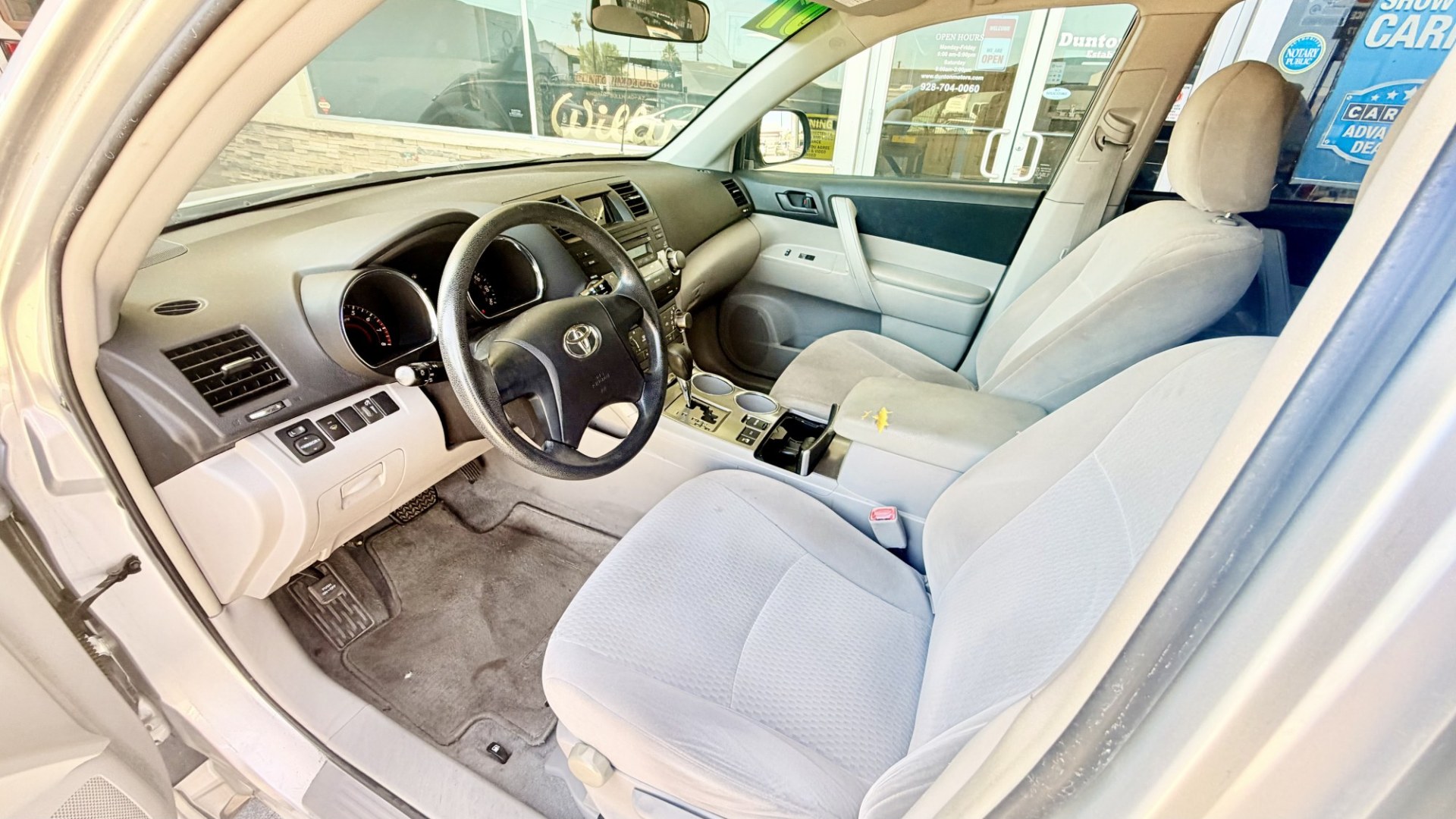 2008 Bronze Toyota Highlander Base 4WD (JTEES41A482) with an 3.5L V6 DOHC 24V engine, 5A OD transmission, located at 2190 Hwy 95, Bullhead City, AZ, 86442, (928) 704-0060, 0.000000, 0.000000 - 3rd row- Photo#7