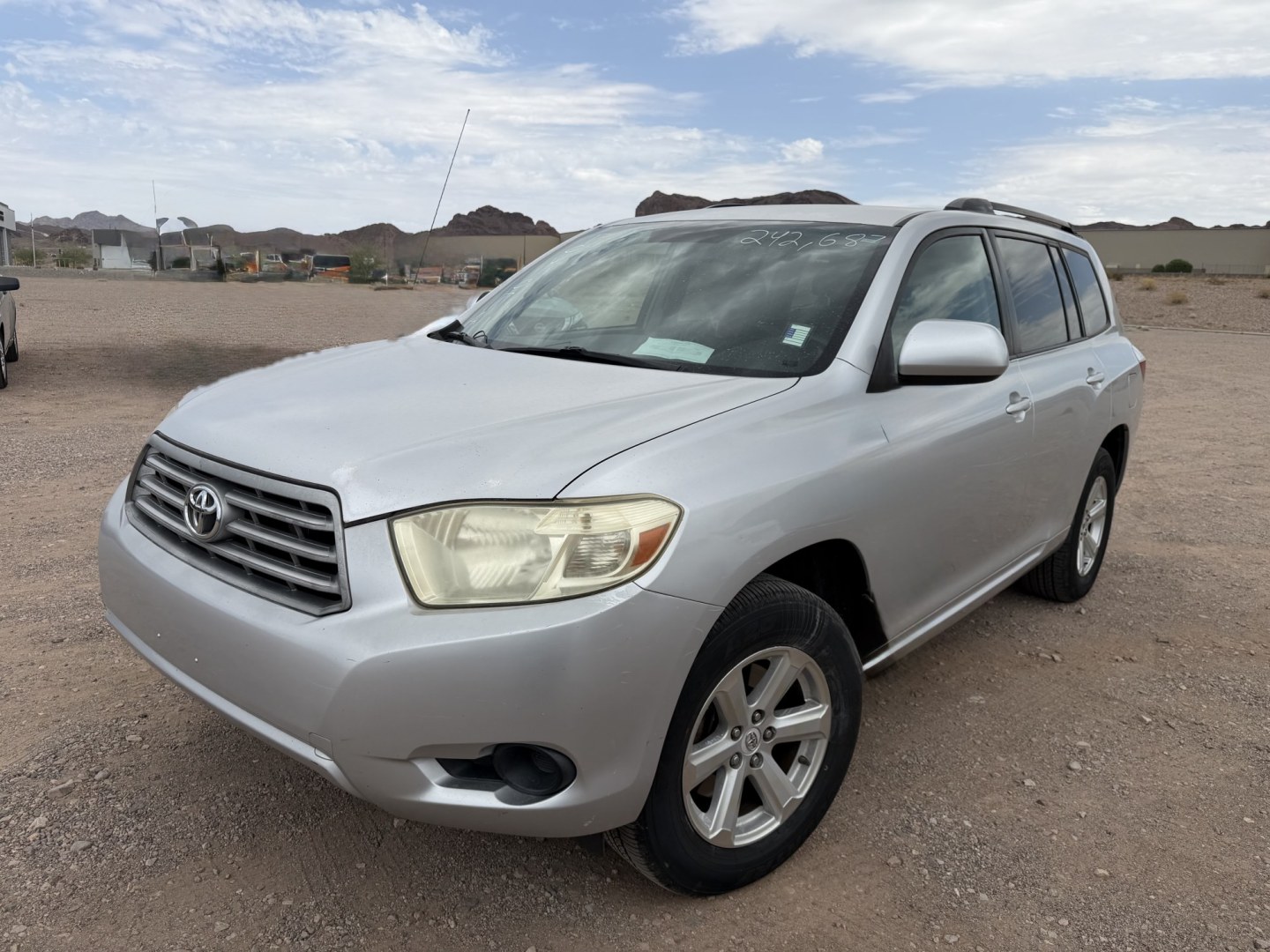2008 Bronze Toyota Highlander Base 4WD (JTEES41A482) with an 3.5L V6 DOHC 24V engine, 5A OD transmission, located at 2190 Hwy 95, Bullhead City, AZ, 86442, (928) 704-0060, 0.000000, 0.000000 - 3rd row- Photo#0