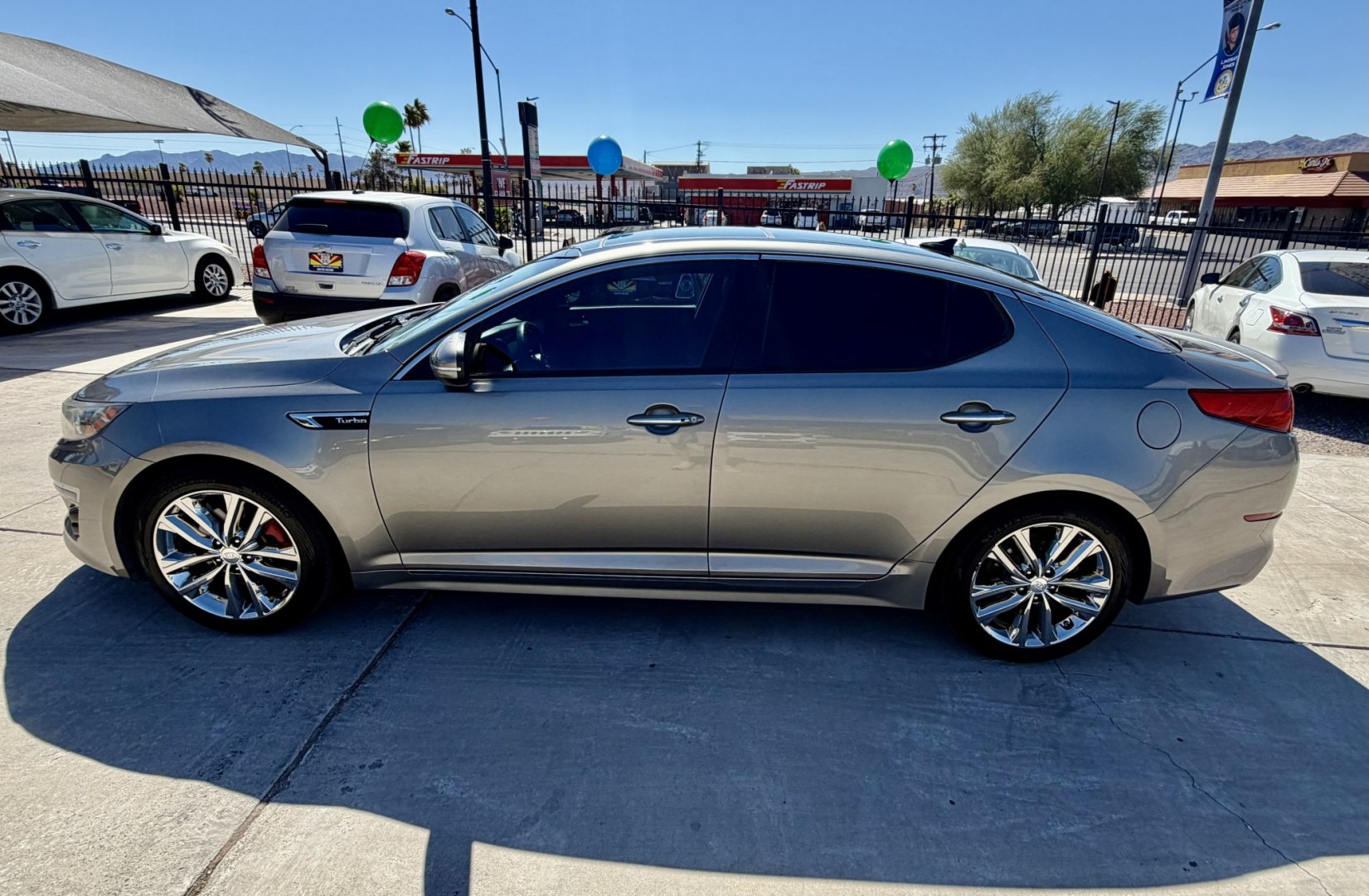2015 Gold Kia Optima SX Turbo (5XXGR4A63FG) with an 2.0L L4 DOHC 16V TURBO engine, 6A transmission, located at 2190 Hwy 95, Bullhead City, AZ, 86442, (928) 704-0060, 0.000000, 0.000000- Photo#7