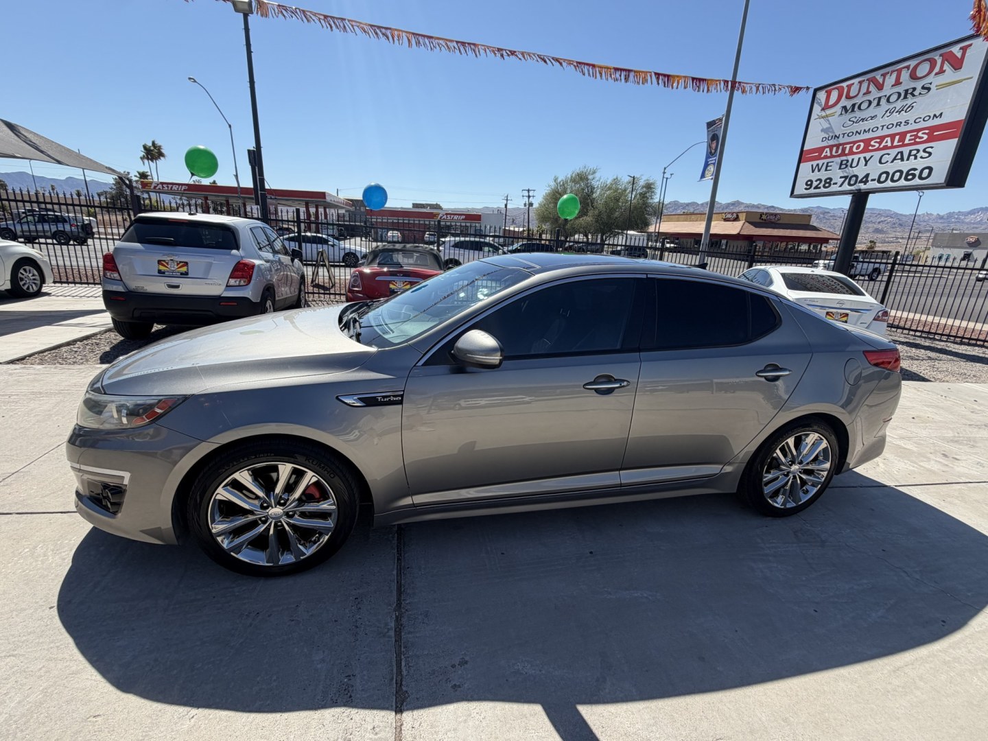 2015 Gold Kia Optima SX Turbo (5XXGR4A63FG) with an 2.0L L4 DOHC 16V TURBO engine, 6A transmission, located at 2190 Hwy 95, Bullhead City, AZ, 86442, (928) 704-0060, 0.000000, 0.000000- Photo#9