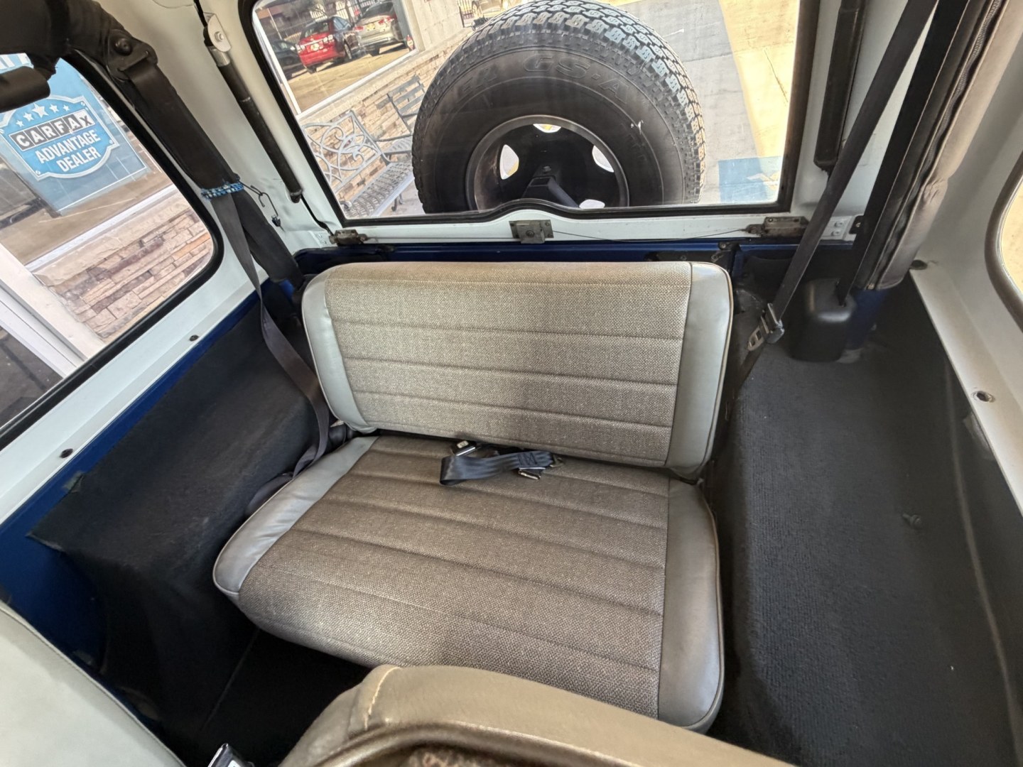 1995 Jeep Wrangler SE (1J4FY29S9SP) with an 4.0L L6 OHV 12V engine, located at 2190 Hwy 95, Bullhead City, AZ, 86442, (928) 704-0060, 0.000000, 0.000000 - 1995 jeep wrangler 6 cylinder automatic transmission 4 wheel drive. hard top with air conditioning. swing away spare tire carrier. hard top, hard doors. great running jeep. new shocks all the way around. brake pads, completely serviced. free carfax, free warranty. IN house financing available.- Photo#18