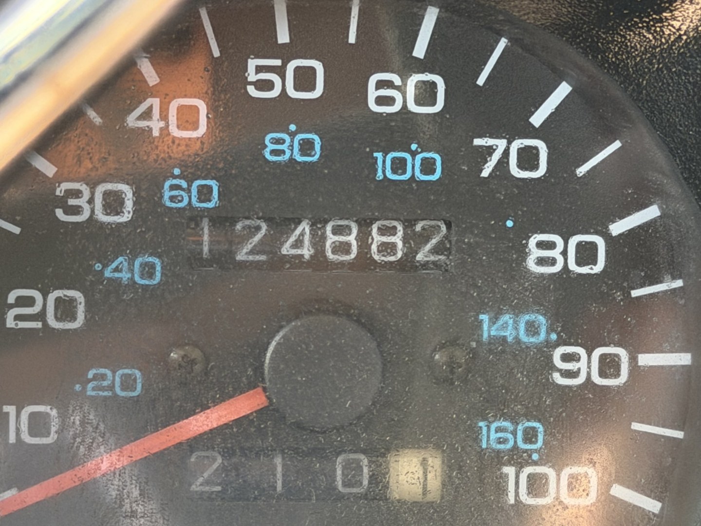 1995 Jeep Wrangler SE (1J4FY29S9SP) with an 4.0L L6 OHV 12V engine, located at 2190 Hwy 95, Bullhead City, AZ, 86442, (928) 704-0060, 0.000000, 0.000000 - 1995 jeep wrangler 6 cylinder automatic transmission 4 wheel drive. hard top with air conditioning. swing away spare tire carrier. hard top, hard doors. great running jeep. new shocks all the way around. brake pads, completely serviced. free carfax, free warranty. IN house financing available.- Photo#10