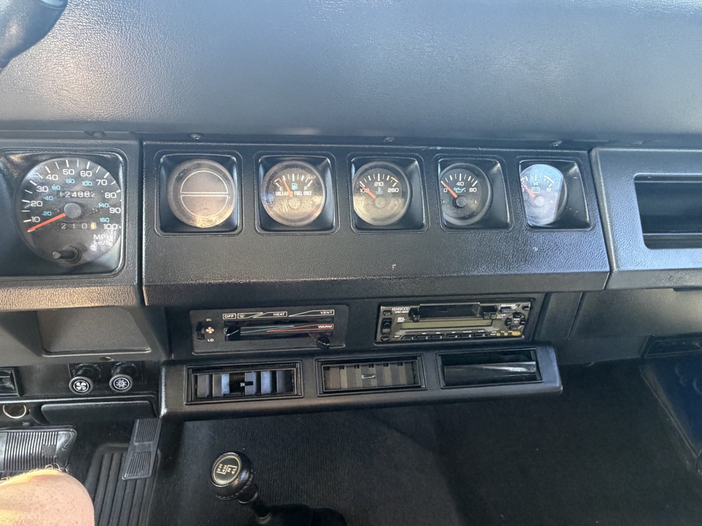 1995 Jeep Wrangler SE (1J4FY29S9SP) with an 4.0L L6 OHV 12V engine, located at 2190 Hwy 95, Bullhead City, AZ, 86442, (928) 704-0060, 0.000000, 0.000000 - 1995 jeep wrangler 6 cylinder automatic transmission 4 wheel drive. hard top with air conditioning. swing away spare tire carrier. hard top, hard doors. great running jeep. new shocks all the way around. brake pads, completely serviced. free carfax, free warranty. IN house financing available.- Photo#13