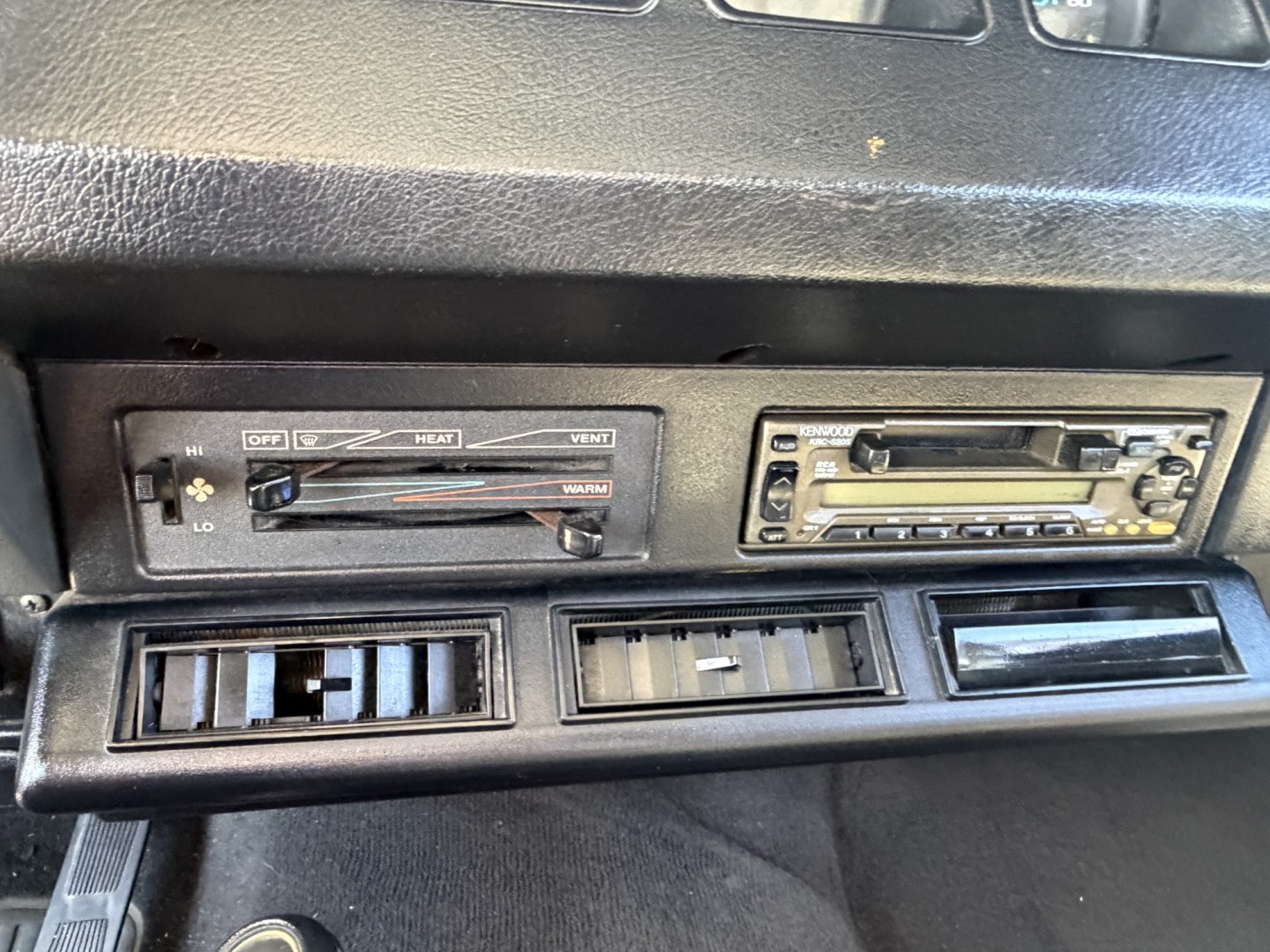 1995 Jeep Wrangler SE (1J4FY29S9SP) with an 4.0L L6 OHV 12V engine, located at 2190 Hwy 95, Bullhead City, AZ, 86442, (928) 704-0060, 0.000000, 0.000000 - 1995 jeep wrangler 6 cylinder automatic transmission 4 wheel drive. hard top with air conditioning. swing away spare tire carrier. hard top, hard doors. great running jeep. new shocks all the way around. brake pads, completely serviced. free carfax, free warranty. IN house financing available.- Photo#16