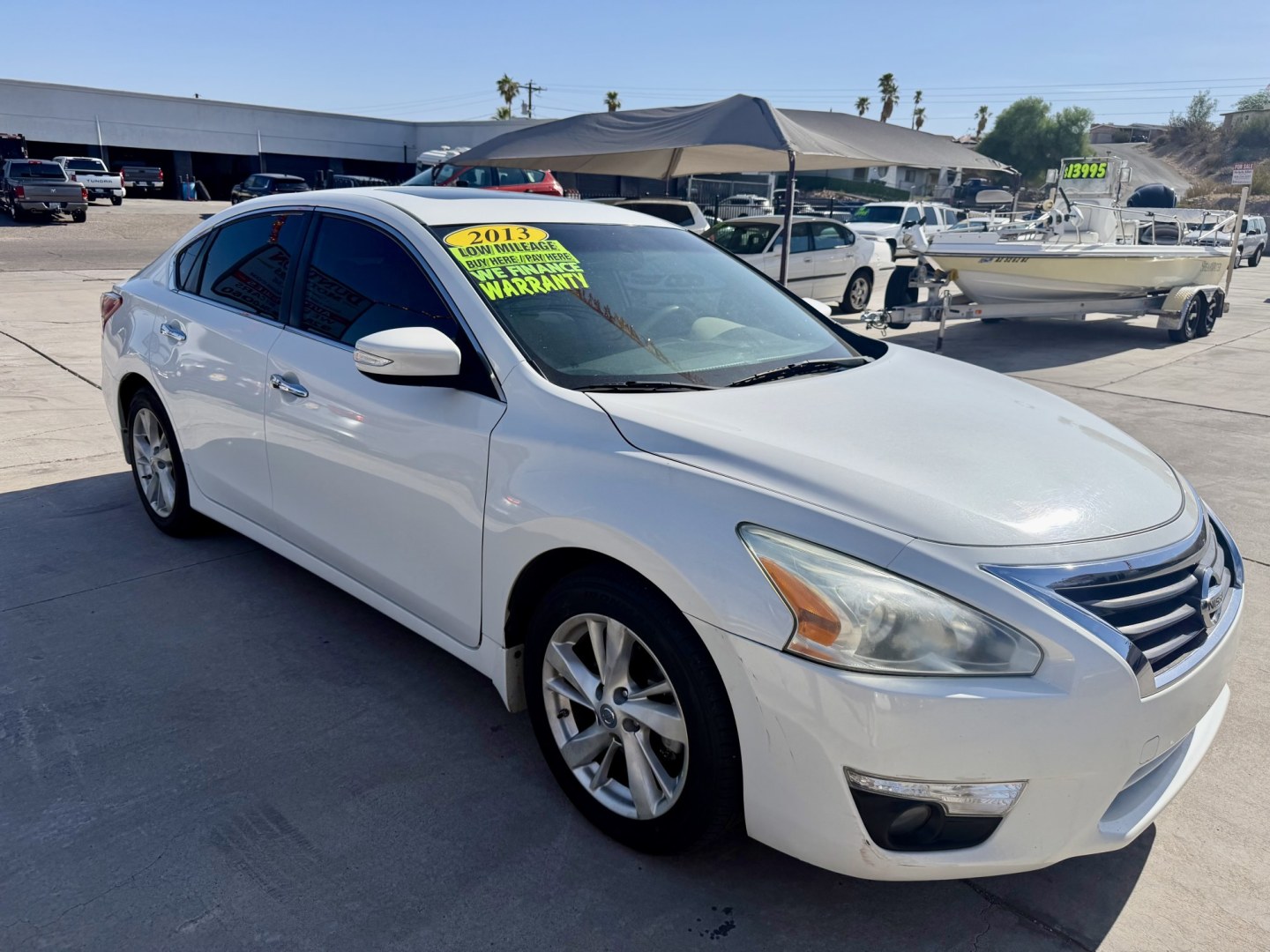 2013 White Nissan Altima 2.5 S (1N4AL3AP4DN) with an 2.5L L4 DOHC 16V engine, located at 2190 Hwy 95, Bullhead City, AZ, 86442, (928) 704-0060, 0.000000, 0.000000- Photo#1
