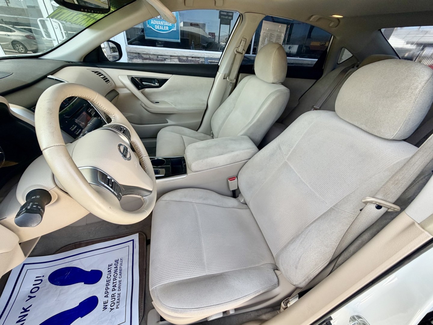 2013 White Nissan Altima 2.5 S (1N4AL3AP4DN) with an 2.5L L4 DOHC 16V engine, located at 2190 Hwy 95, Bullhead City, AZ, 86442, (928) 704-0060, 0.000000, 0.000000- Photo#11