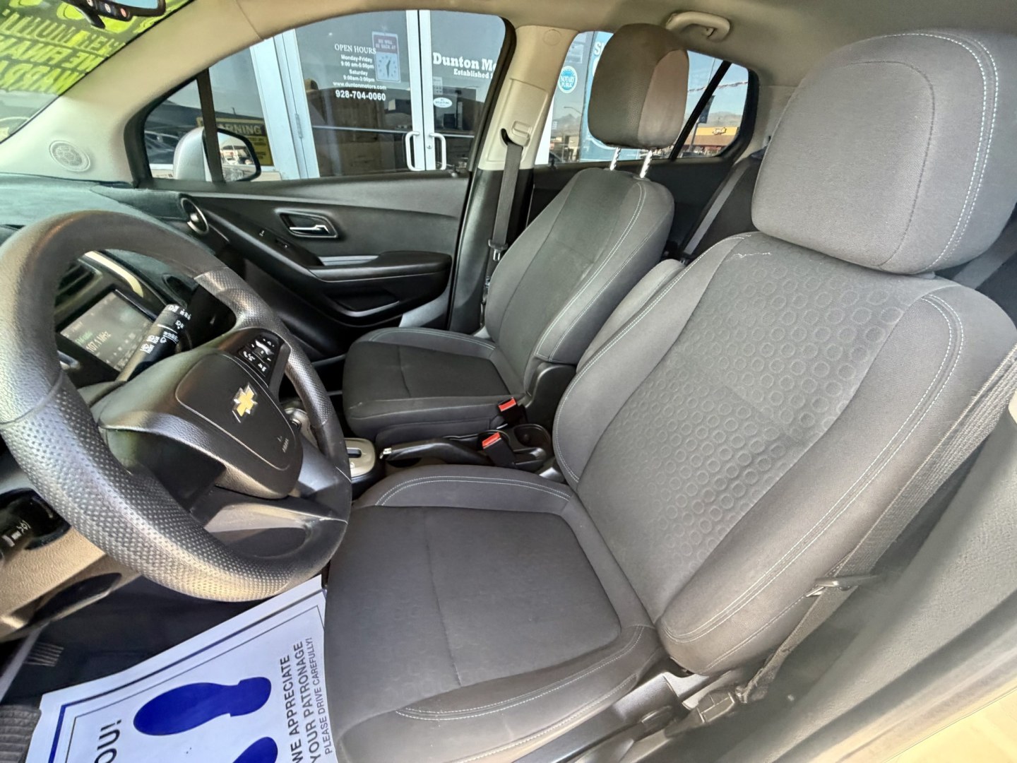 2016 silver Chevrolet Trax LS FWD (KL7CJKSB2GB) with an 1.4L L4 DOHC 16V engine, 6A transmission, located at 2190 Hwy 95, Bullhead City, AZ, 86442, (928) 704-0060, 0.000000, 0.000000- Photo#8