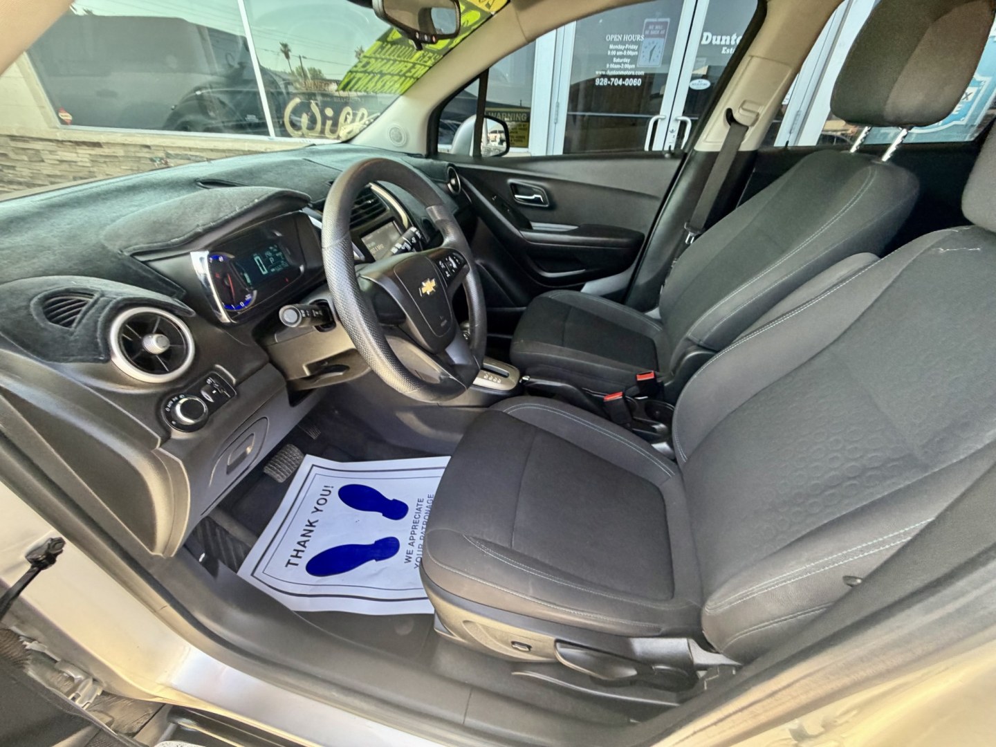 2016 silver Chevrolet Trax LS FWD (KL7CJKSB2GB) with an 1.4L L4 DOHC 16V engine, 6A transmission, located at 2190 Hwy 95, Bullhead City, AZ, 86442, (928) 704-0060, 0.000000, 0.000000- Photo#9