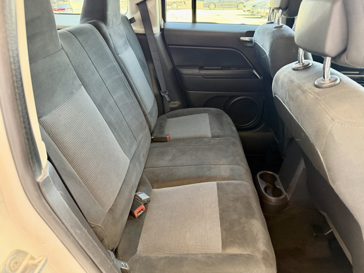 2015 Jeep Patriot Sport 4WD (1C4NJRBBXFD) with an 2.4L L4 DOHC 16V engine, located at 2190 Hwy 95, Bullhead City, AZ, 86442, (928) 704-0060, 0.000000, 0.000000 - 2015 Jeep Patriot sport 4 wheel drive. completely serviced. free warranty , free carfax, in house financing. oversized large screen. bluetooth, backup camera, runs and drives great.- Photo#11